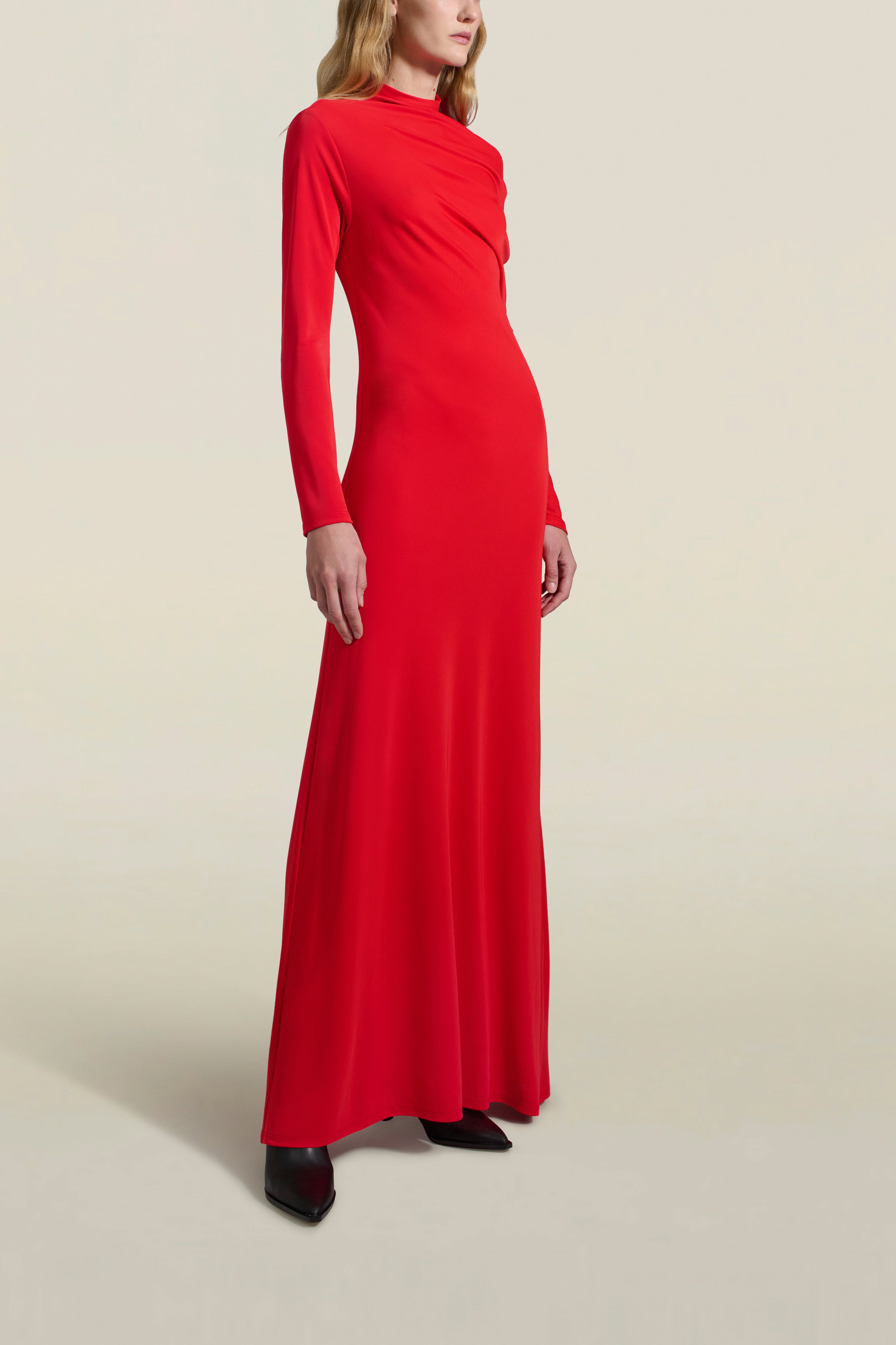 Rue Draped Gown in Scarlet Slinky Jersey – KALLMEYER
