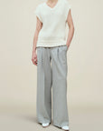 Logan V-Neck Vest in Slub Cotton