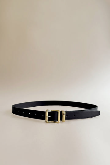 Signature Leather Belt in Black