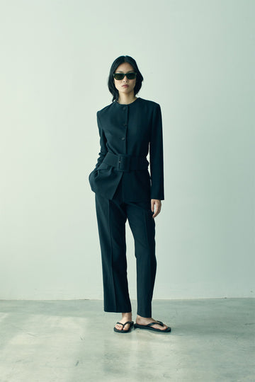 Margot Single Breasted Blazer in Black Summer Suiting