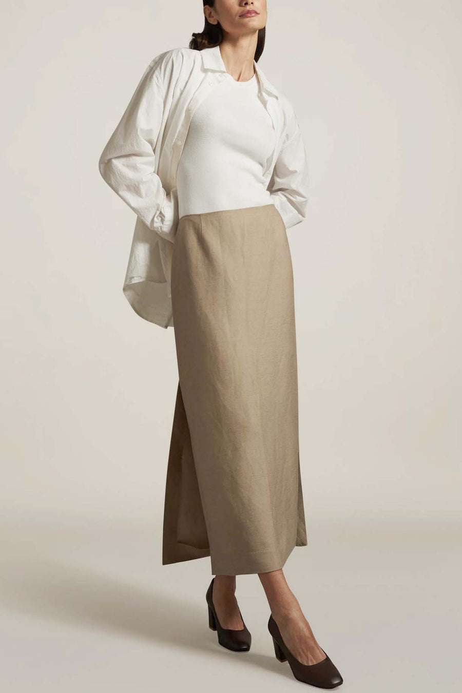 Forsyth Pencil Skirt in Khaki Deadstock Linen