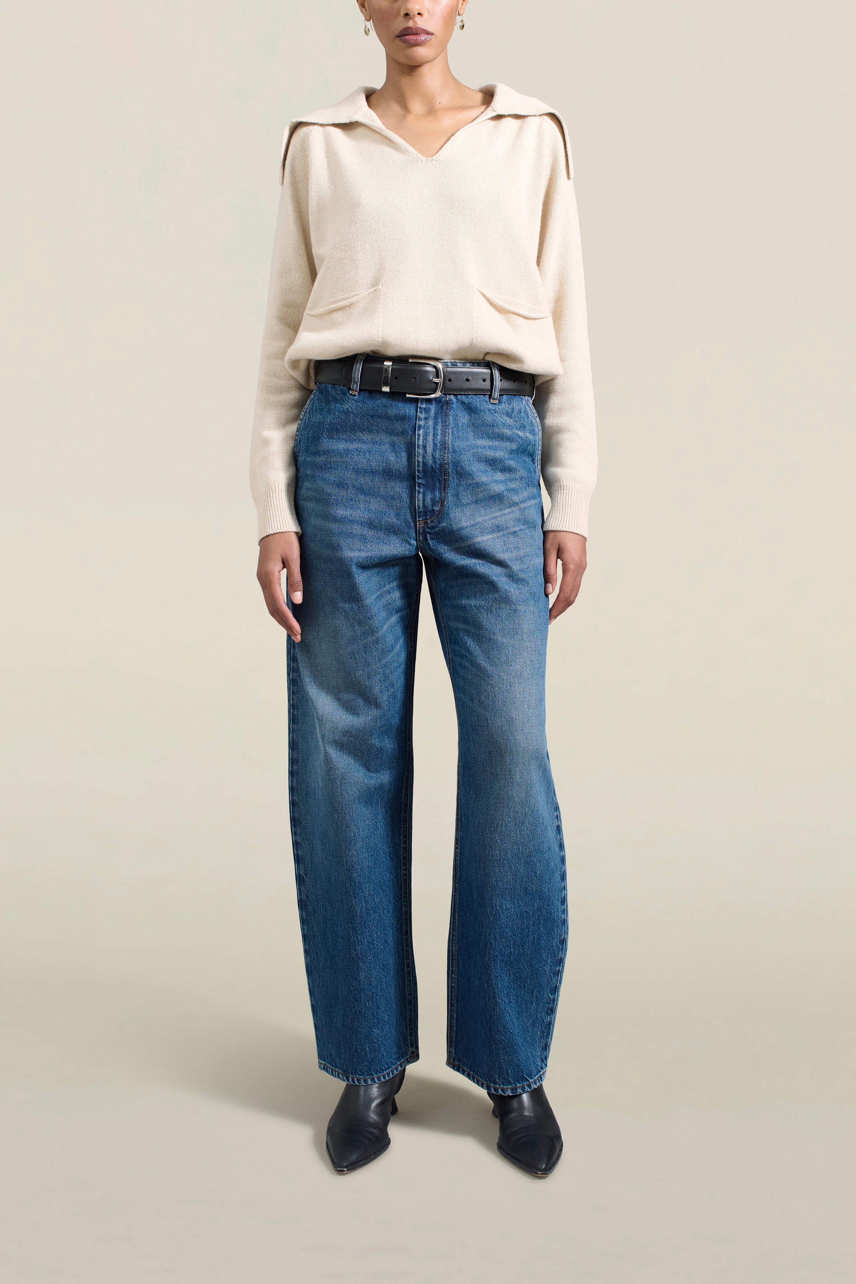 Column Leg Jean in Dark Stonewash