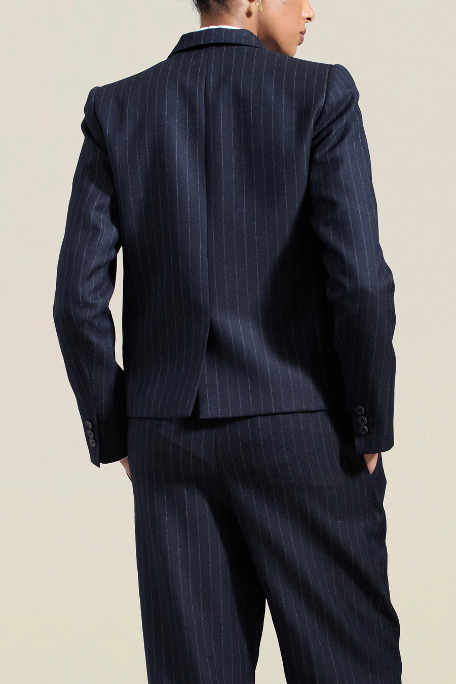 Kiernan Shrunken Blazer in Navy Pinstripe Wool Flannel Suiting