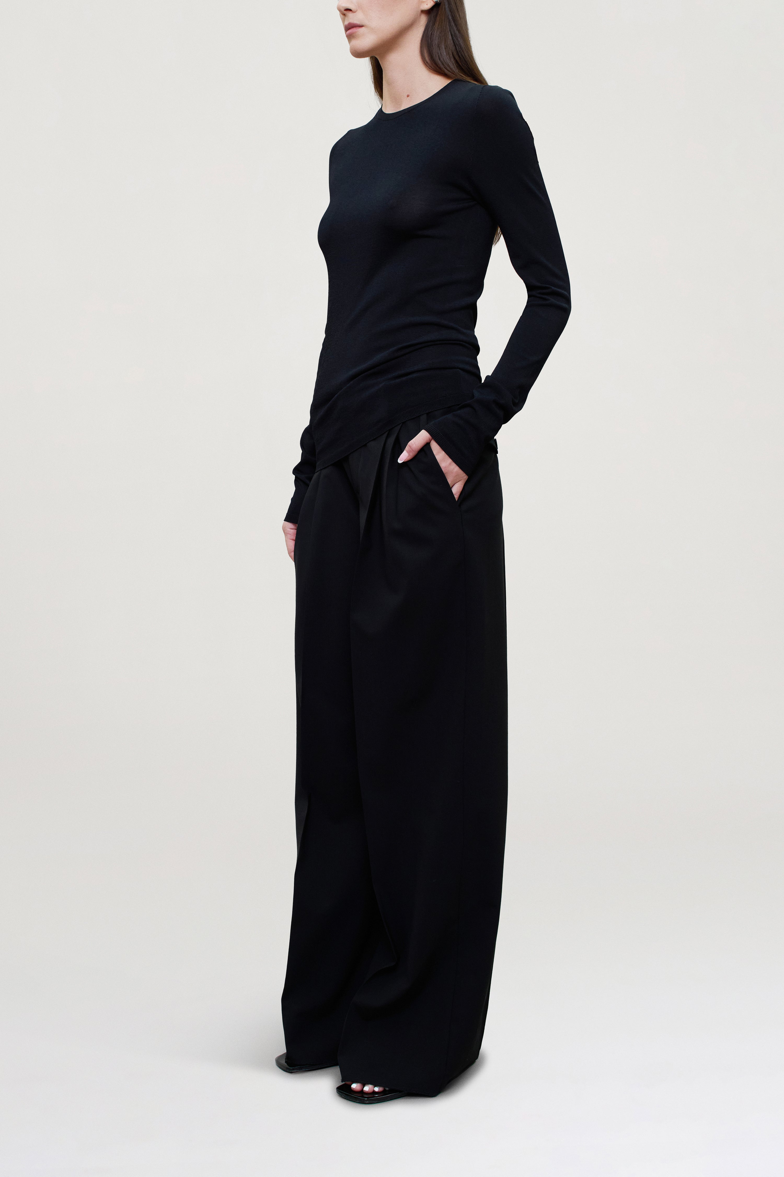 Zana Fitted Long Sleeve in Compact Viscose