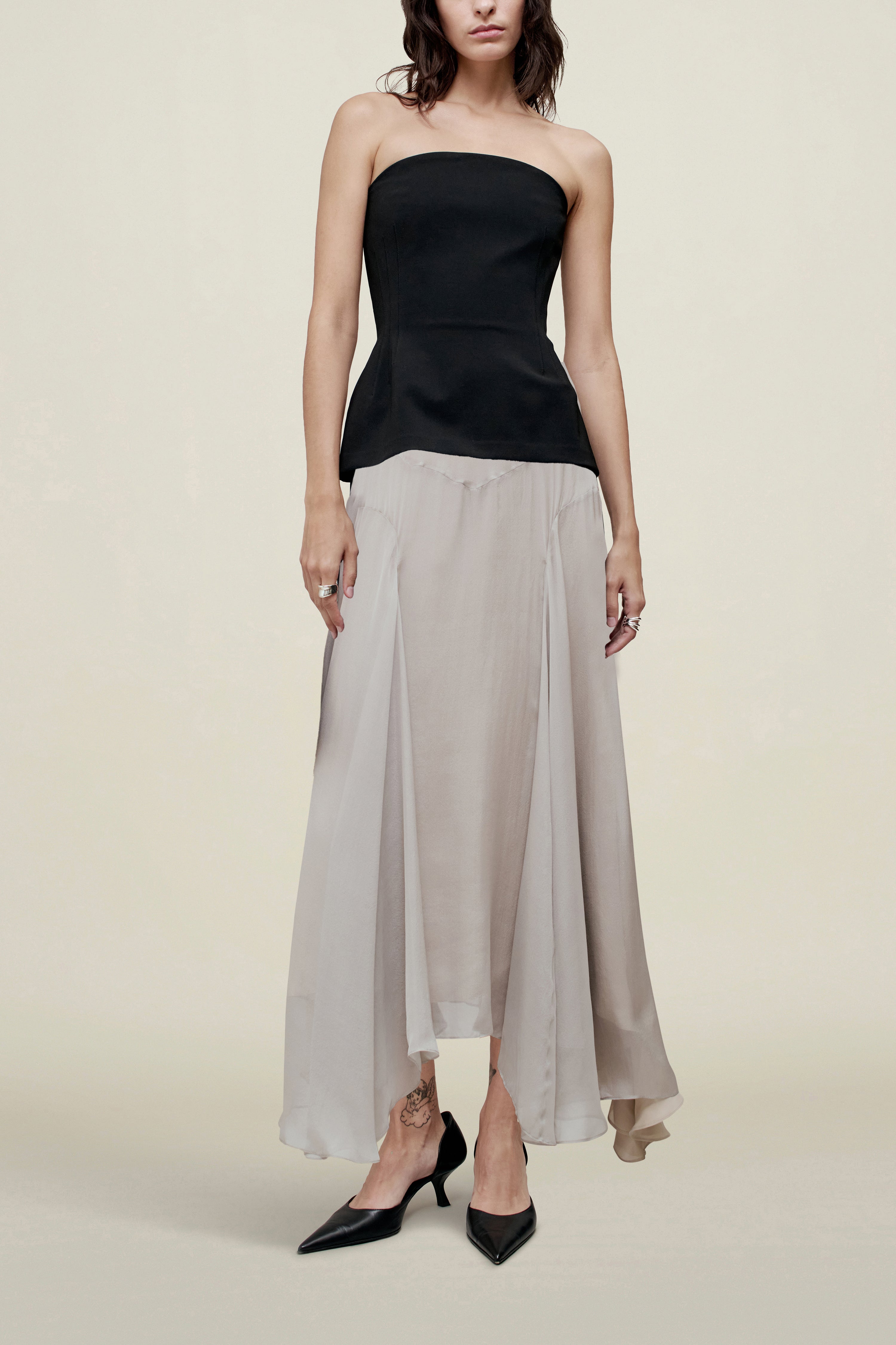 Alyse Gusset Skirt in Trapped Silk
