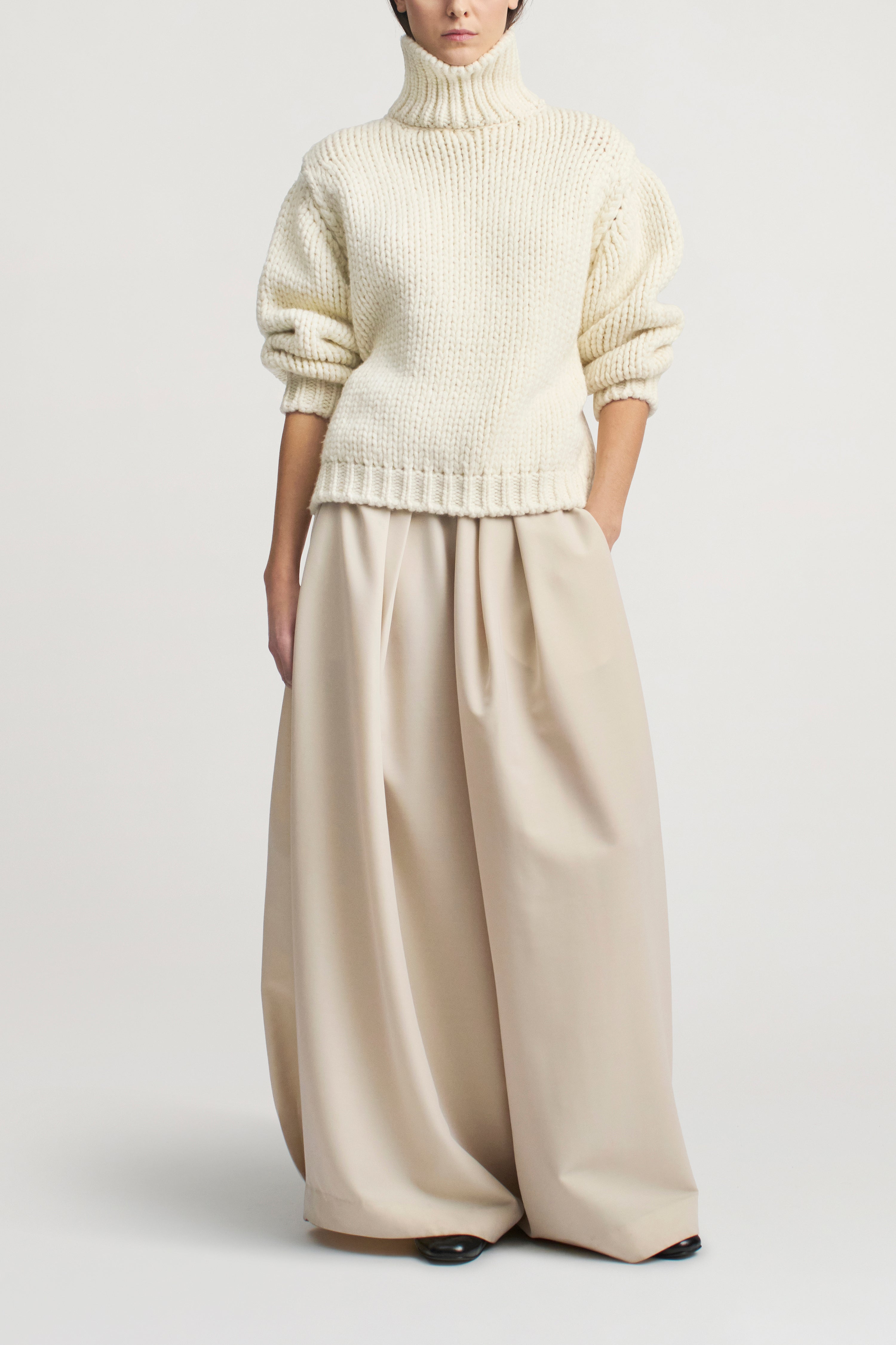 Bruno Funnel Neck in Heavy-Spun Wool