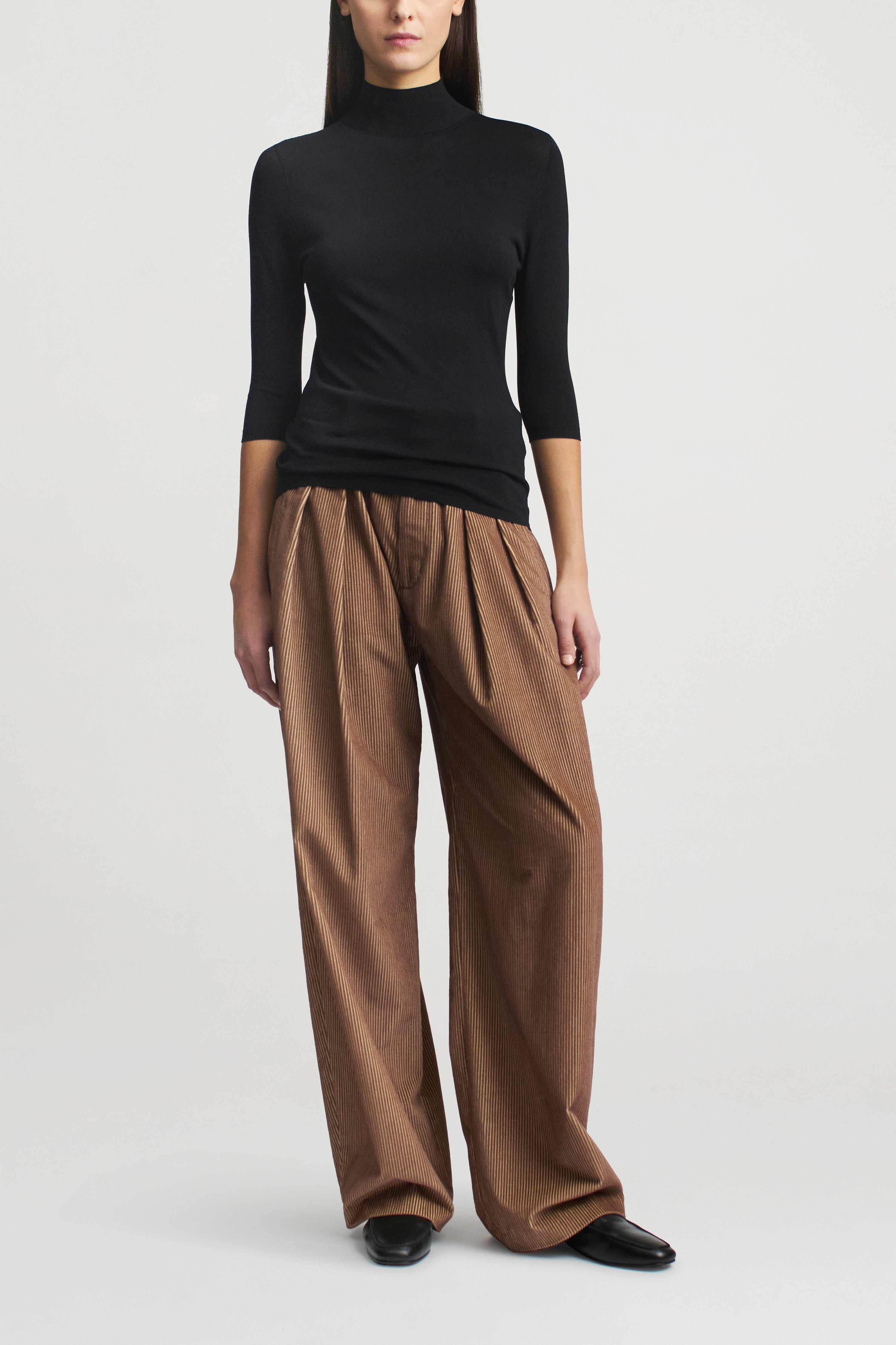 Finn Short Sleeve Turtleneck in Matte Viscose