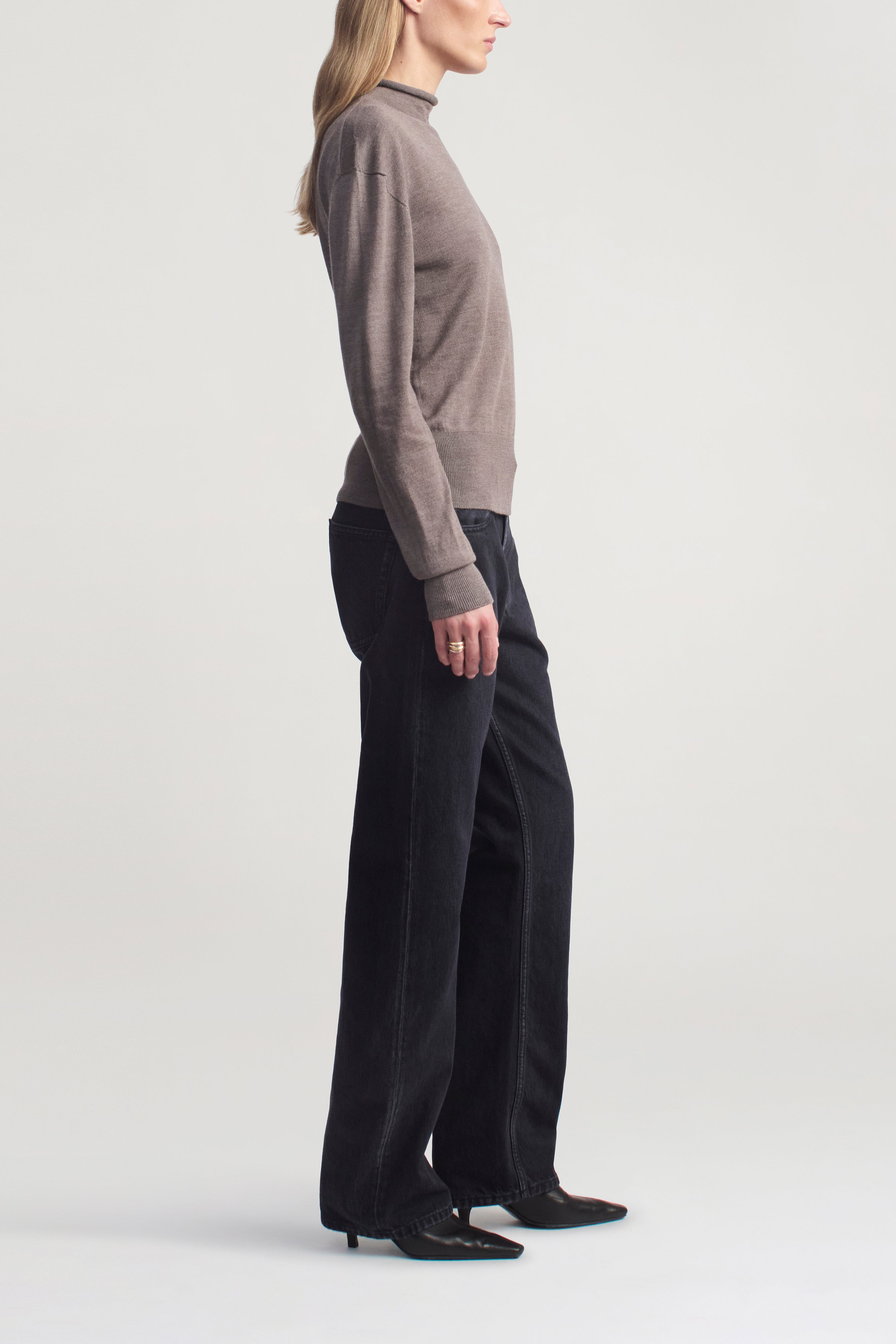 Adina Low-Rise in Cotton Denim