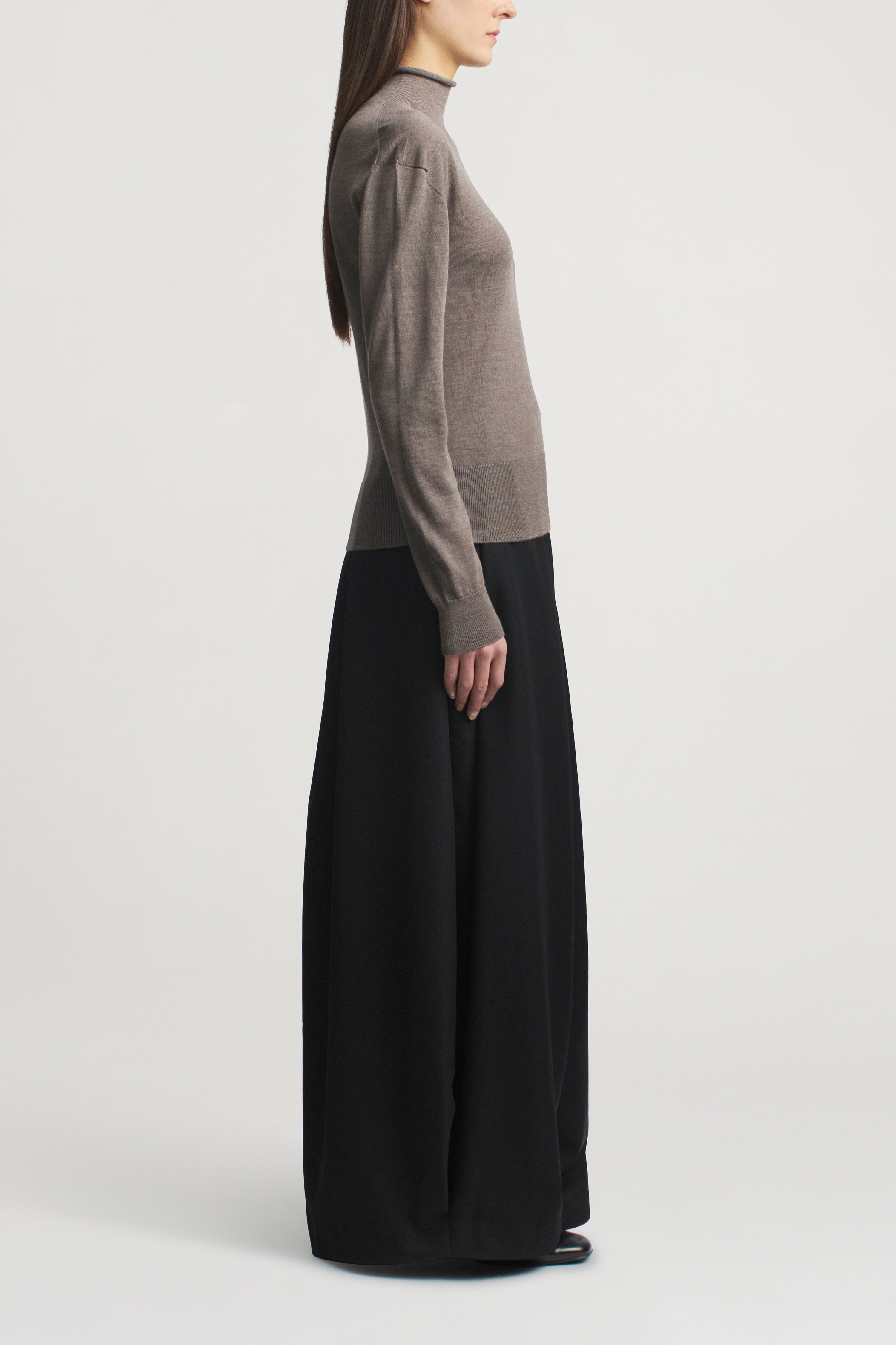Idris Turtleneck in Silk Wool