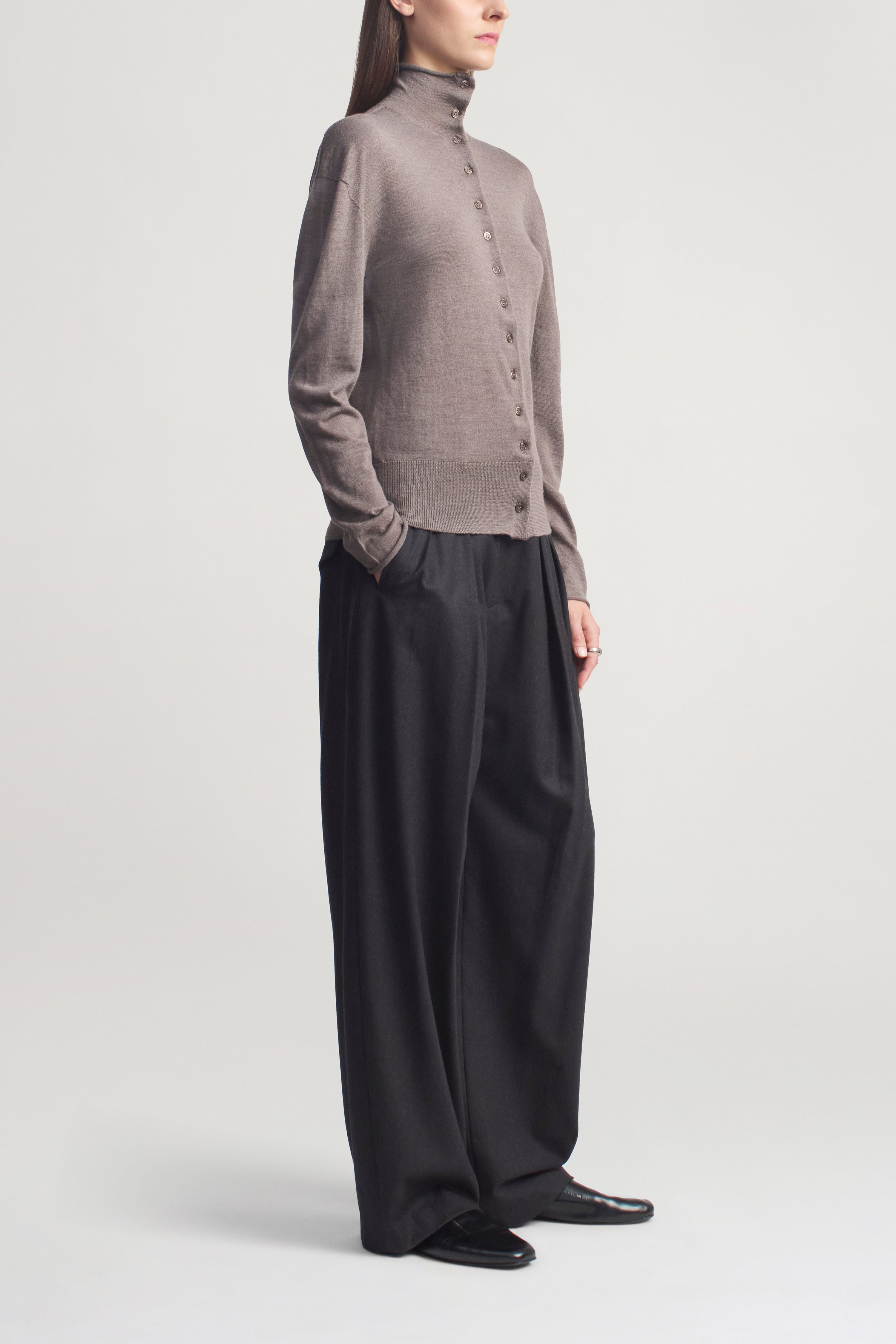 Leona Cardigan in Silk Wool