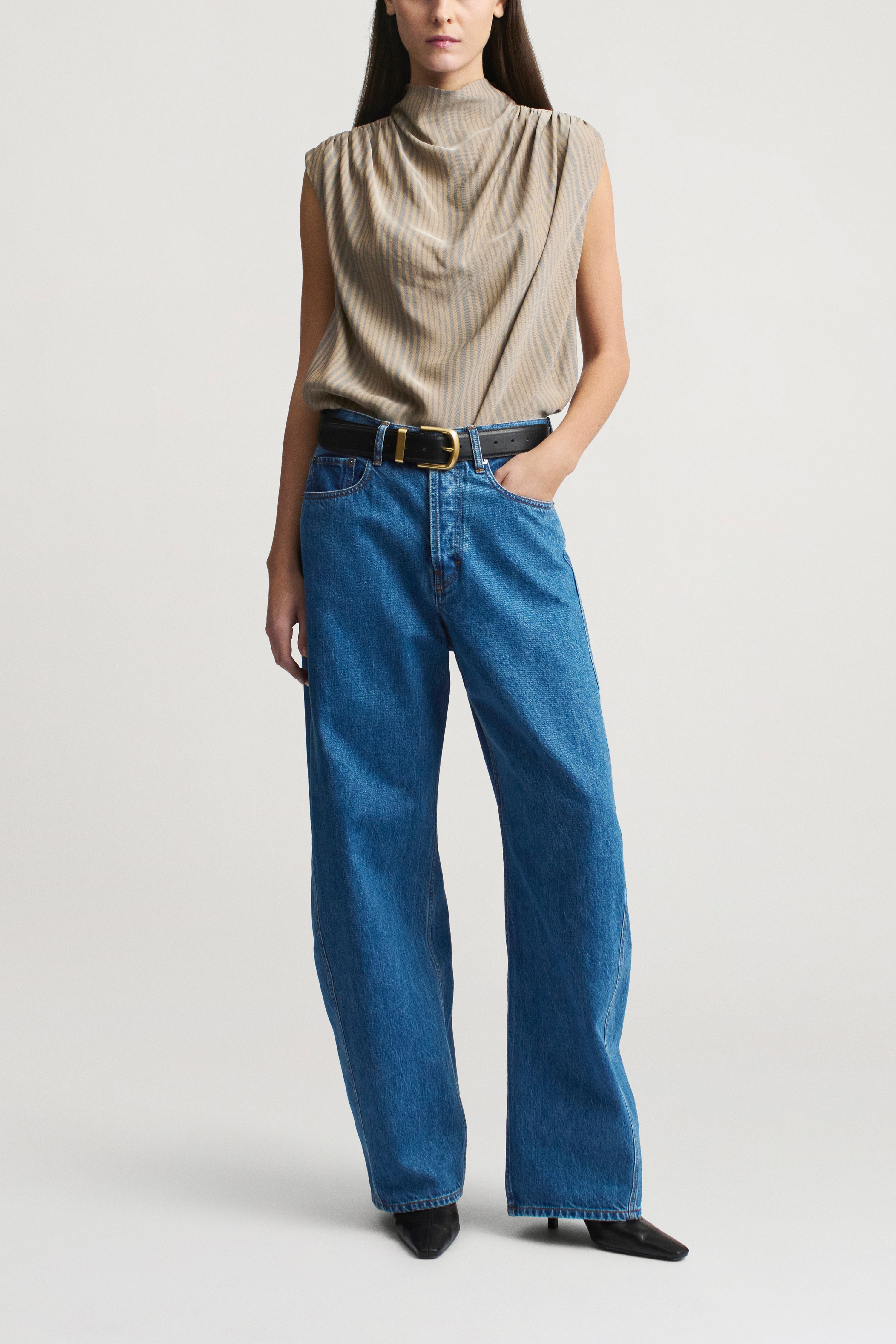Callum Barrel Jean in Cotton Denim