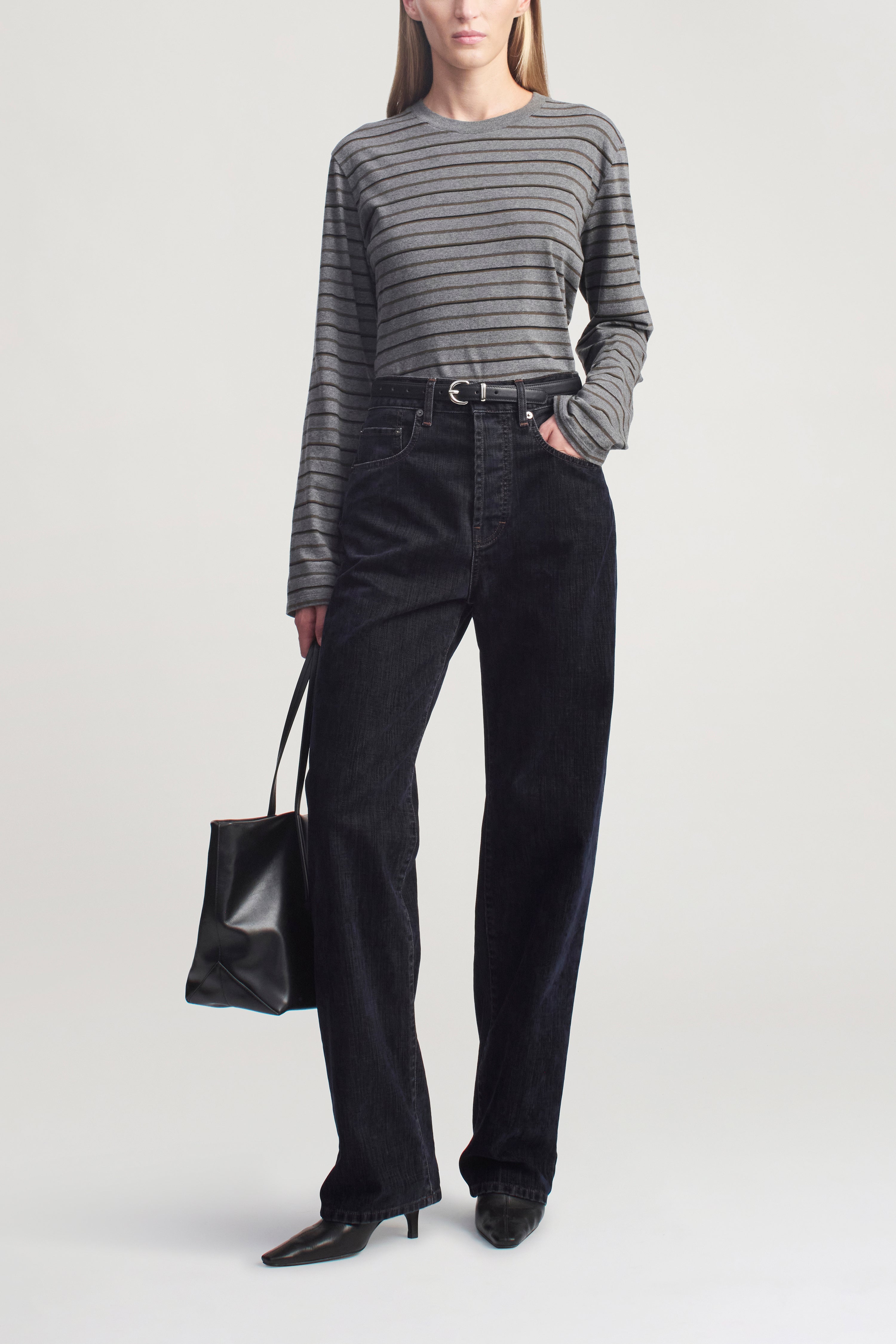 Wynn Long Sleeve T-Shirt in Charcoal Stripe