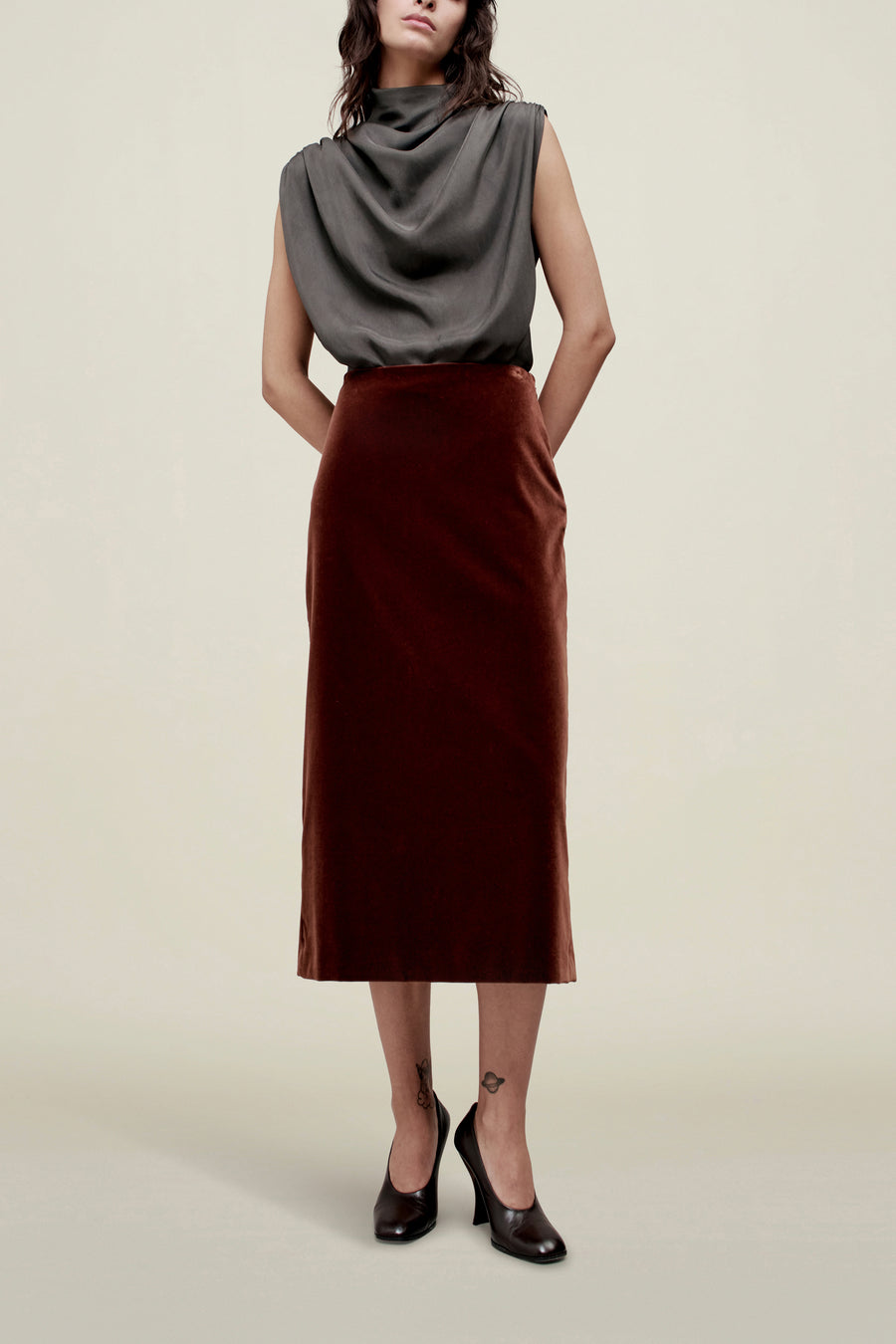Emilee Pencil Skirt in Velvet