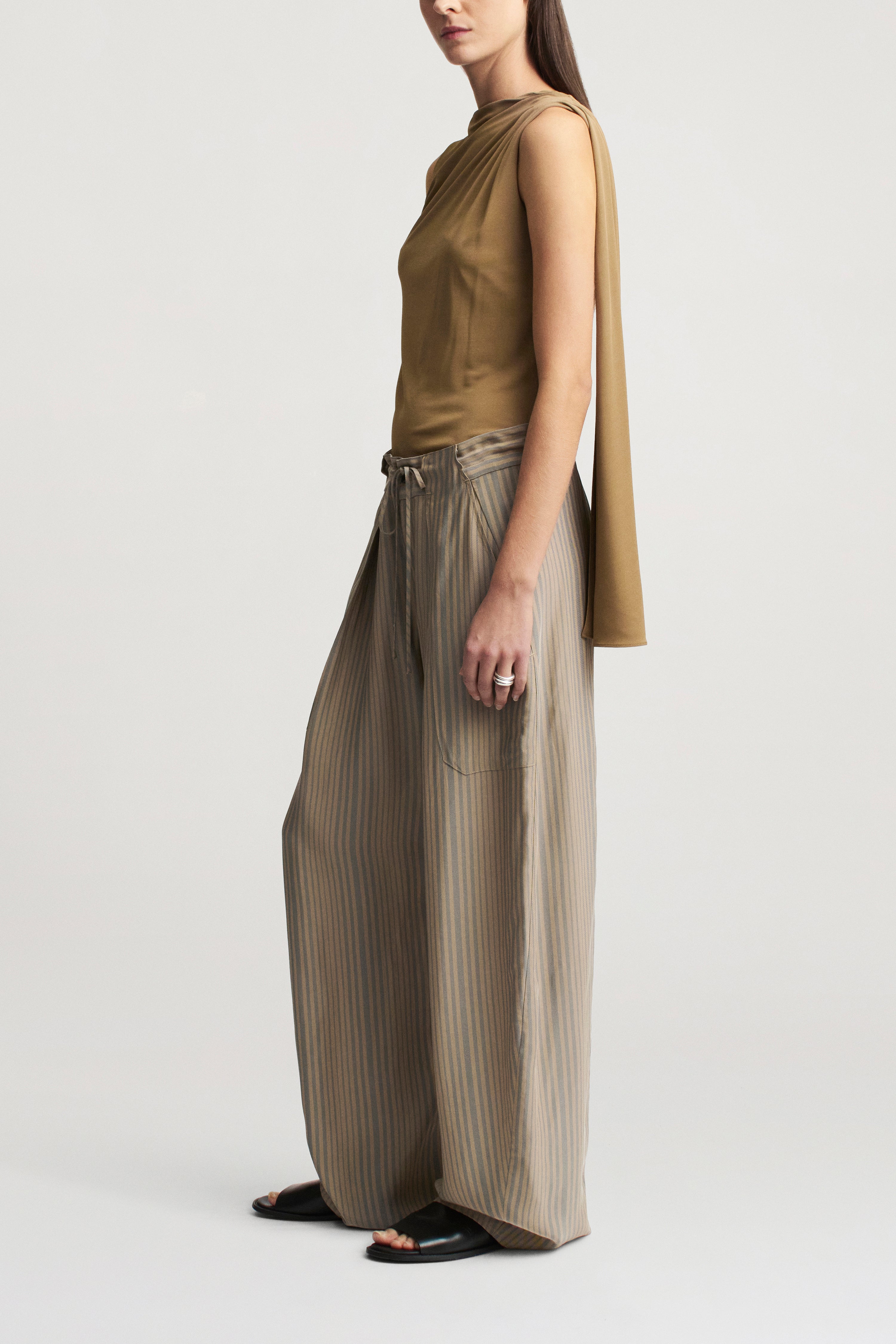Clemence Pant in Fluid Viscose