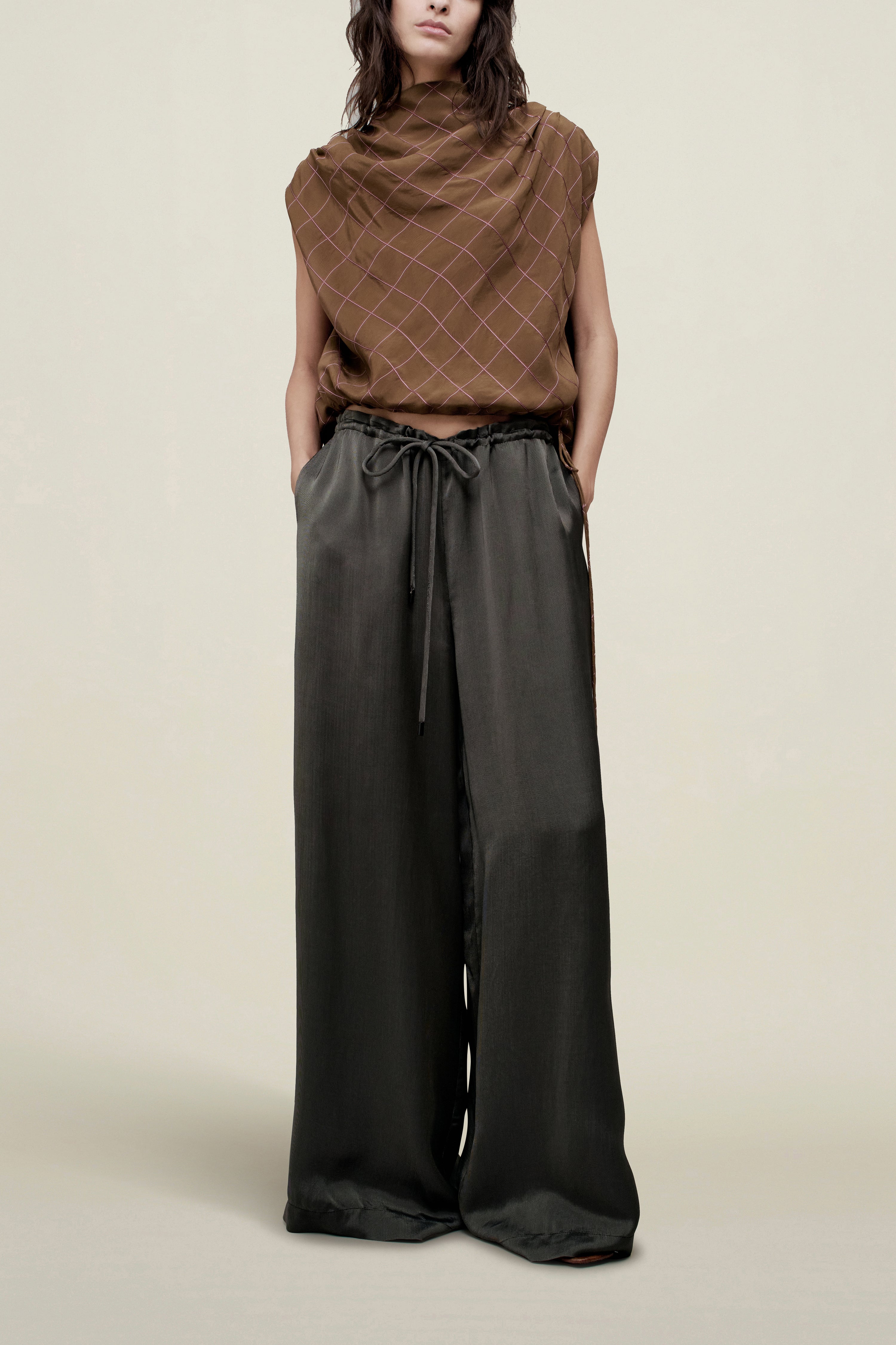 Wesley Drawstring Pant in Fluid Viscose
