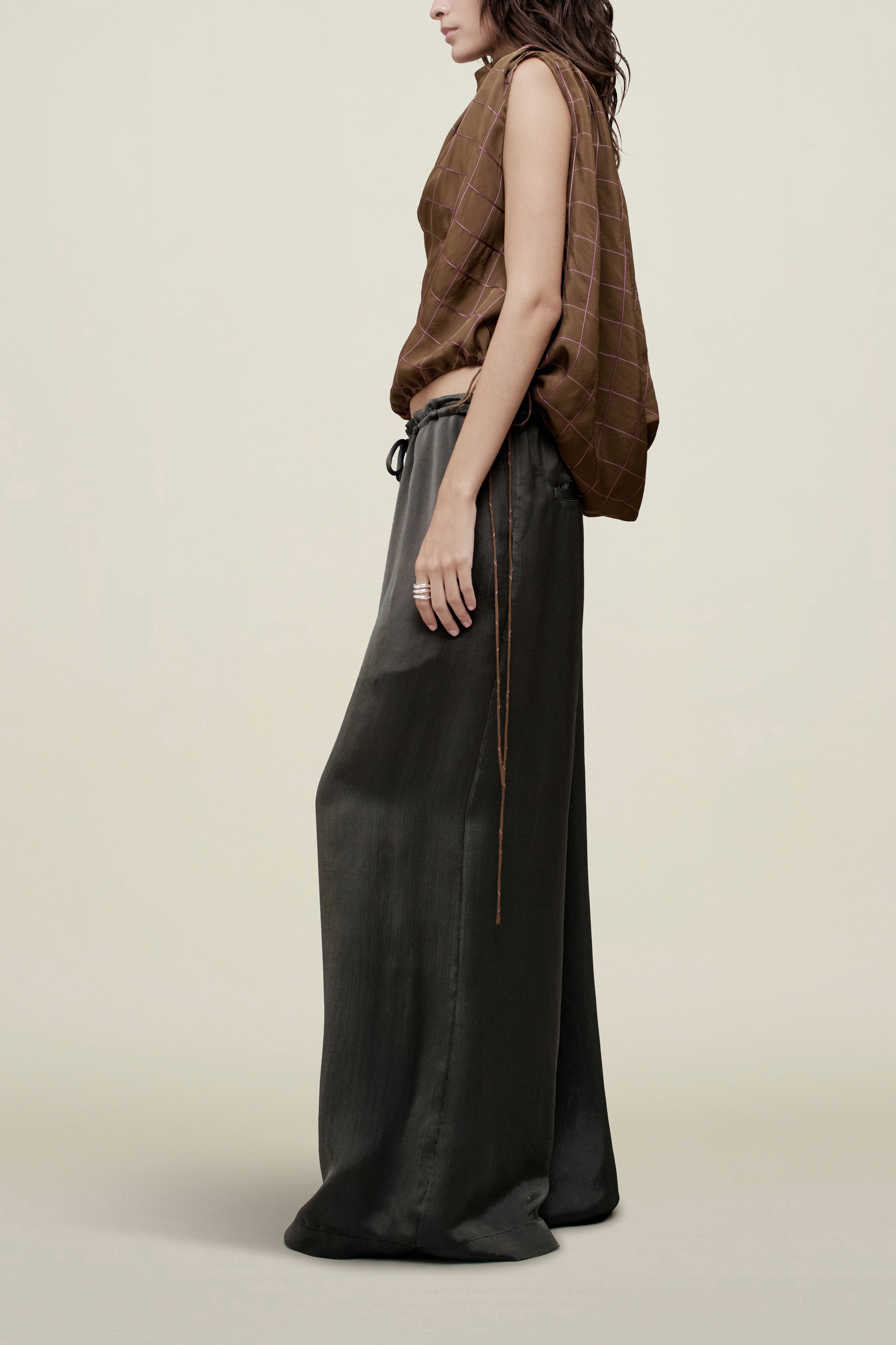 Wesley Drawstring Pant in Fluid Viscose
