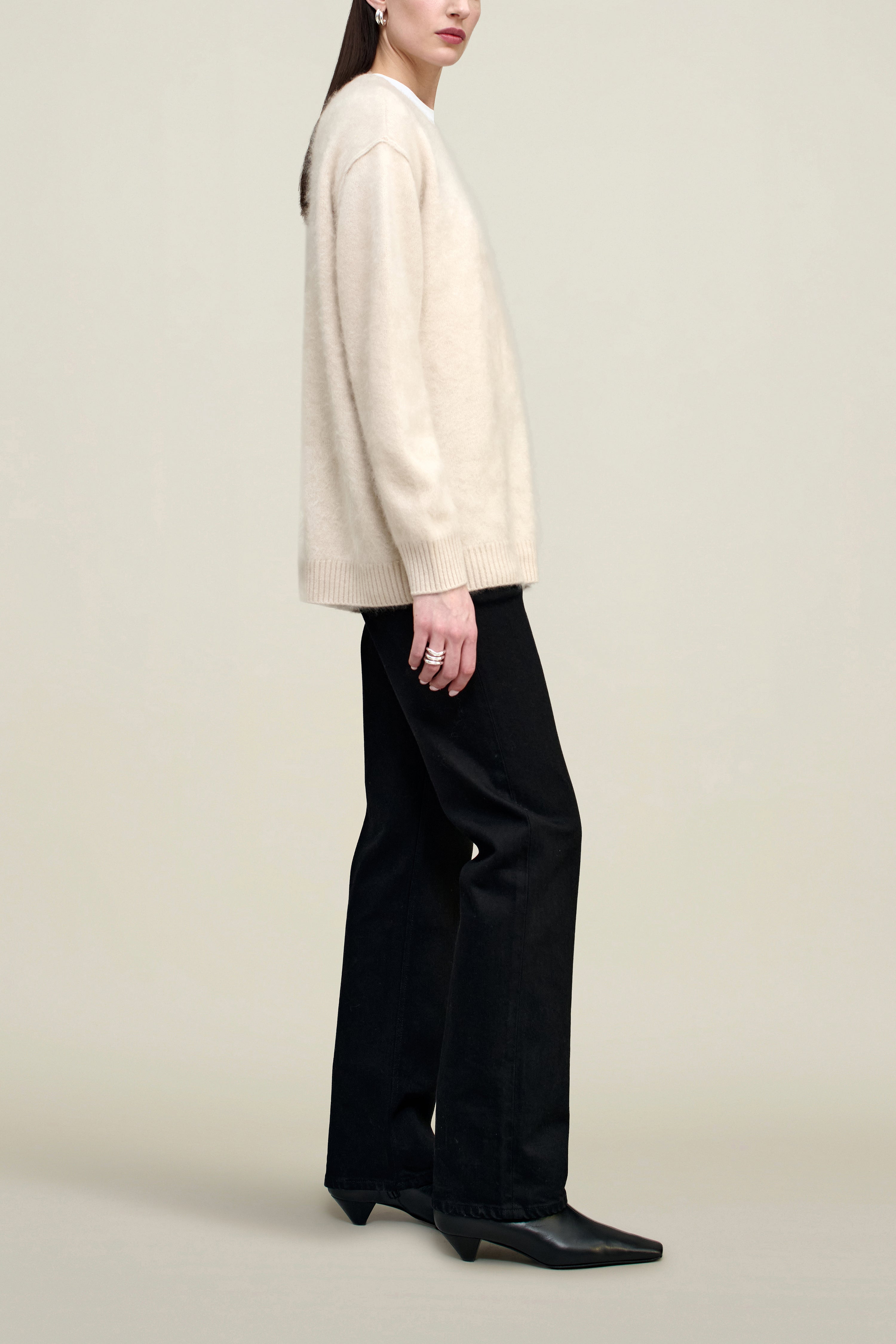 Lena V-Neck in Brushed Cashmere