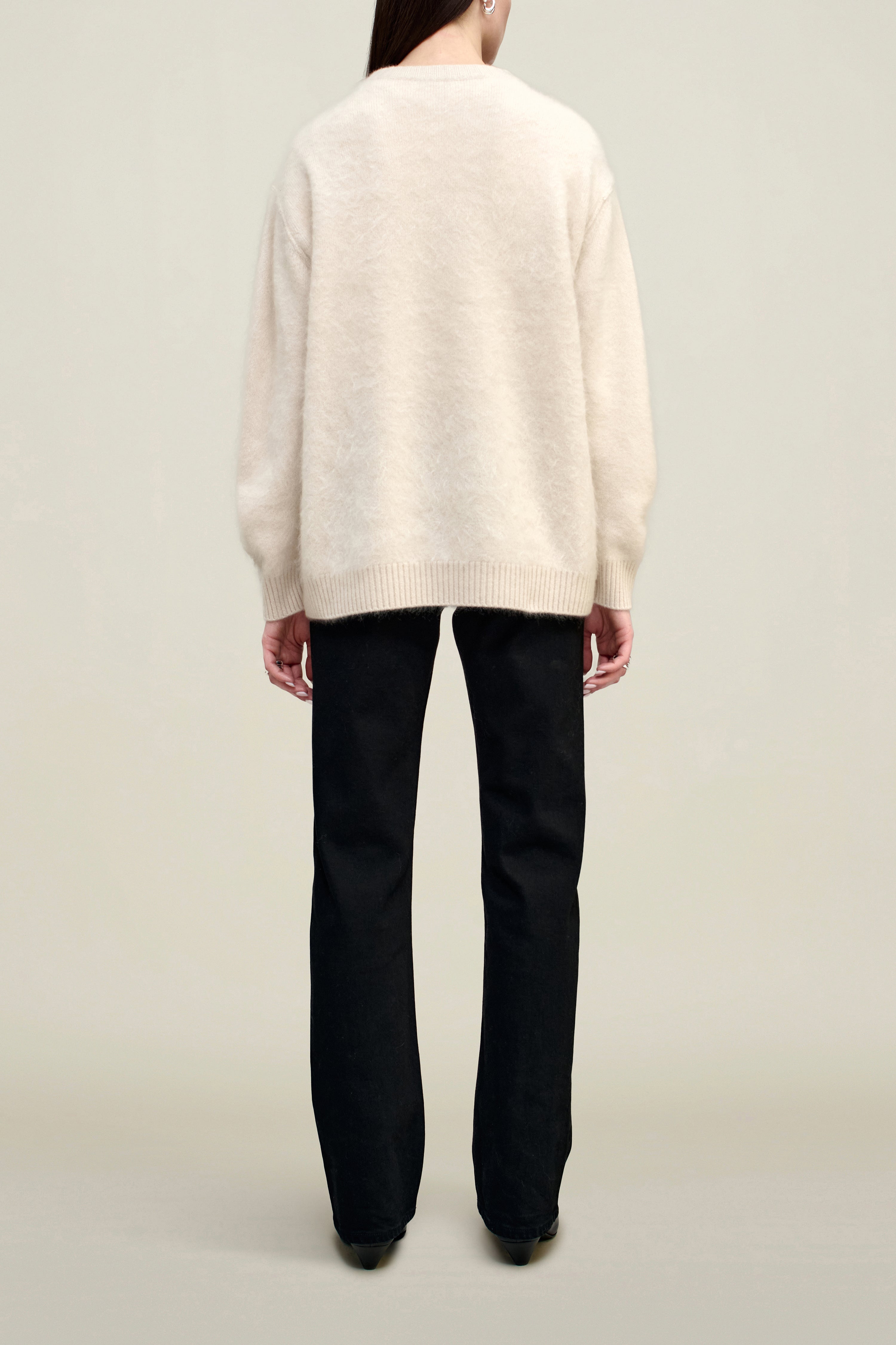 Lena V-Neck in Brushed Cashmere