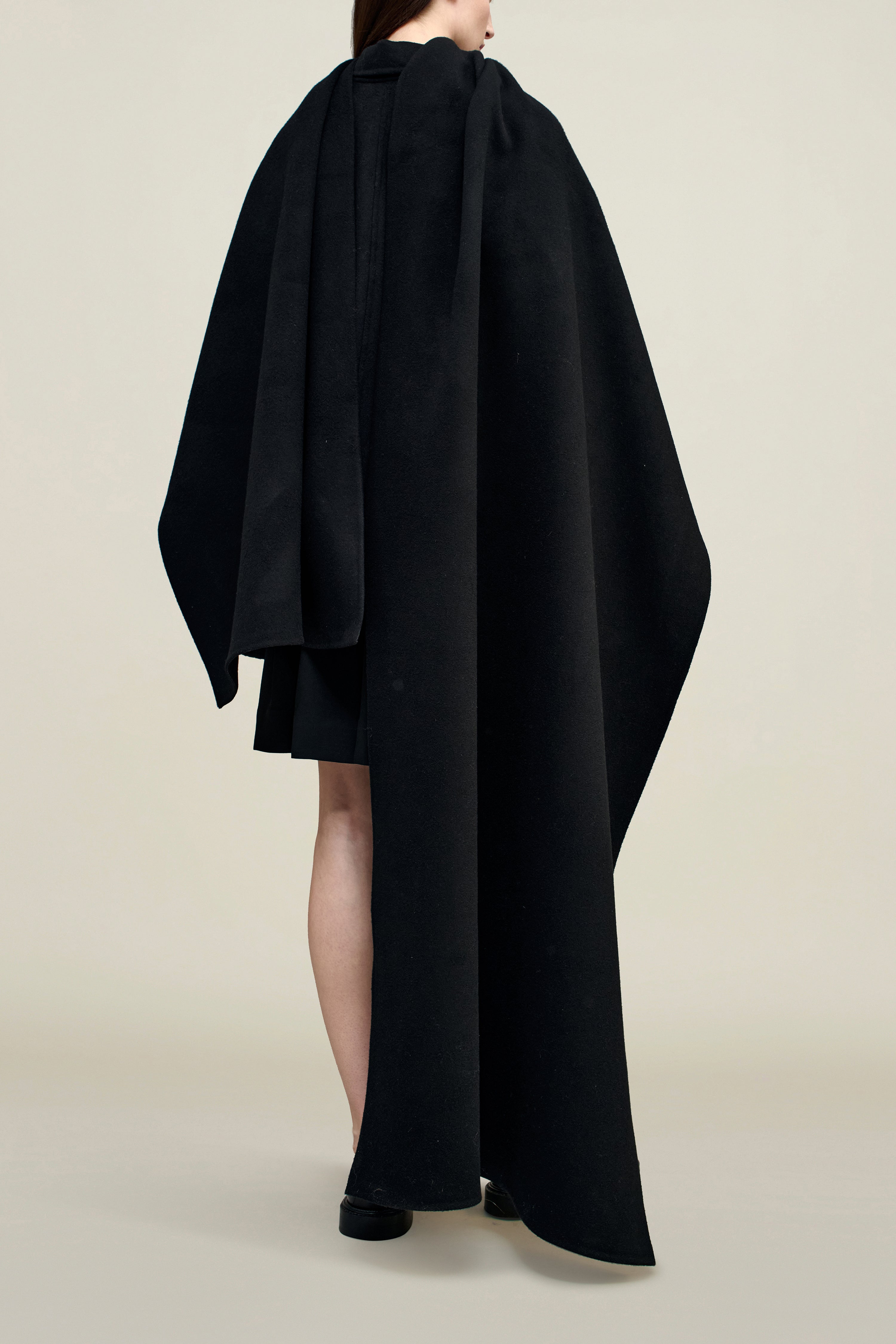 Abby Cropped Jacket in Cashmere Wool