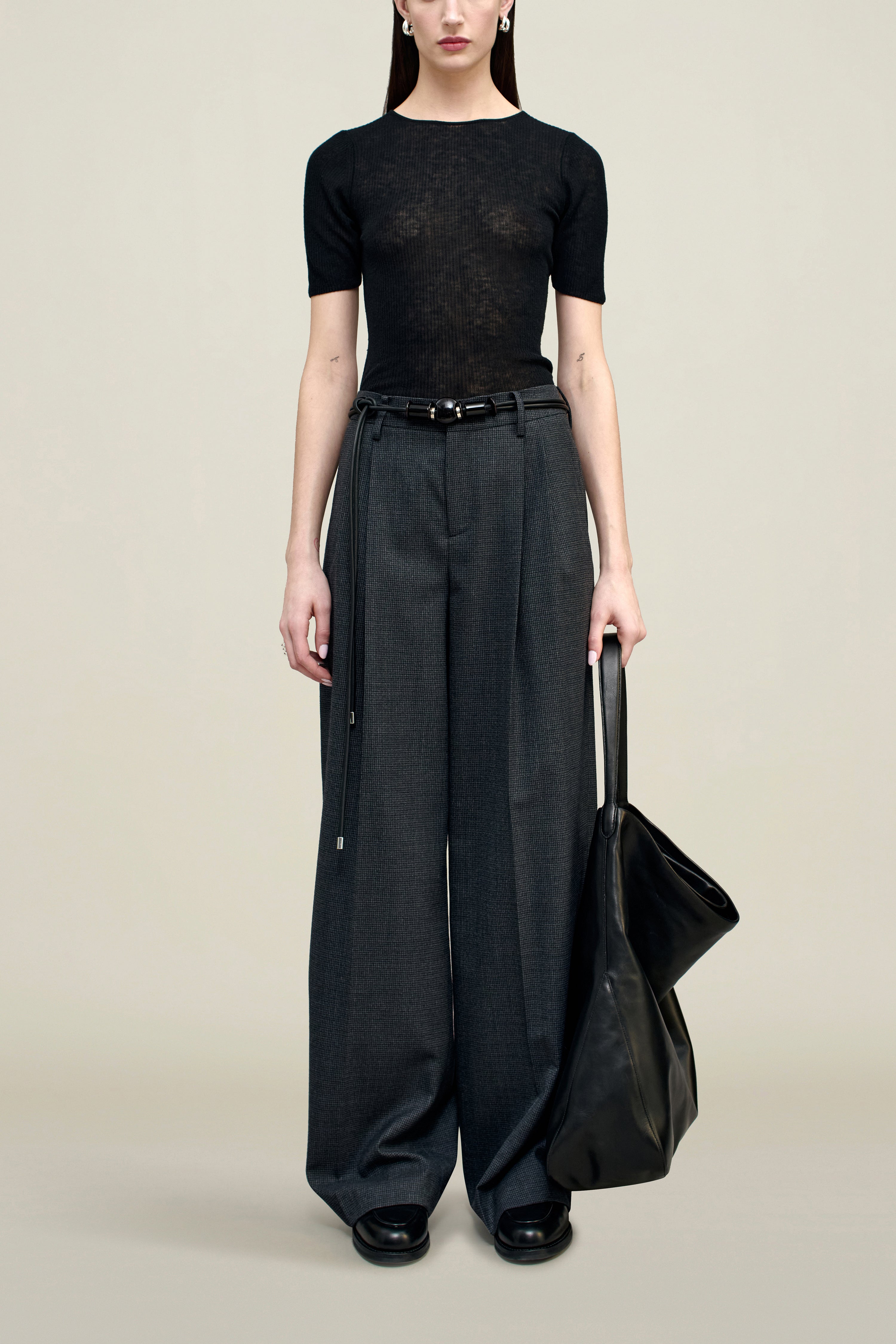 Roxana Low-Rise Trouser in Light Wool Suiting