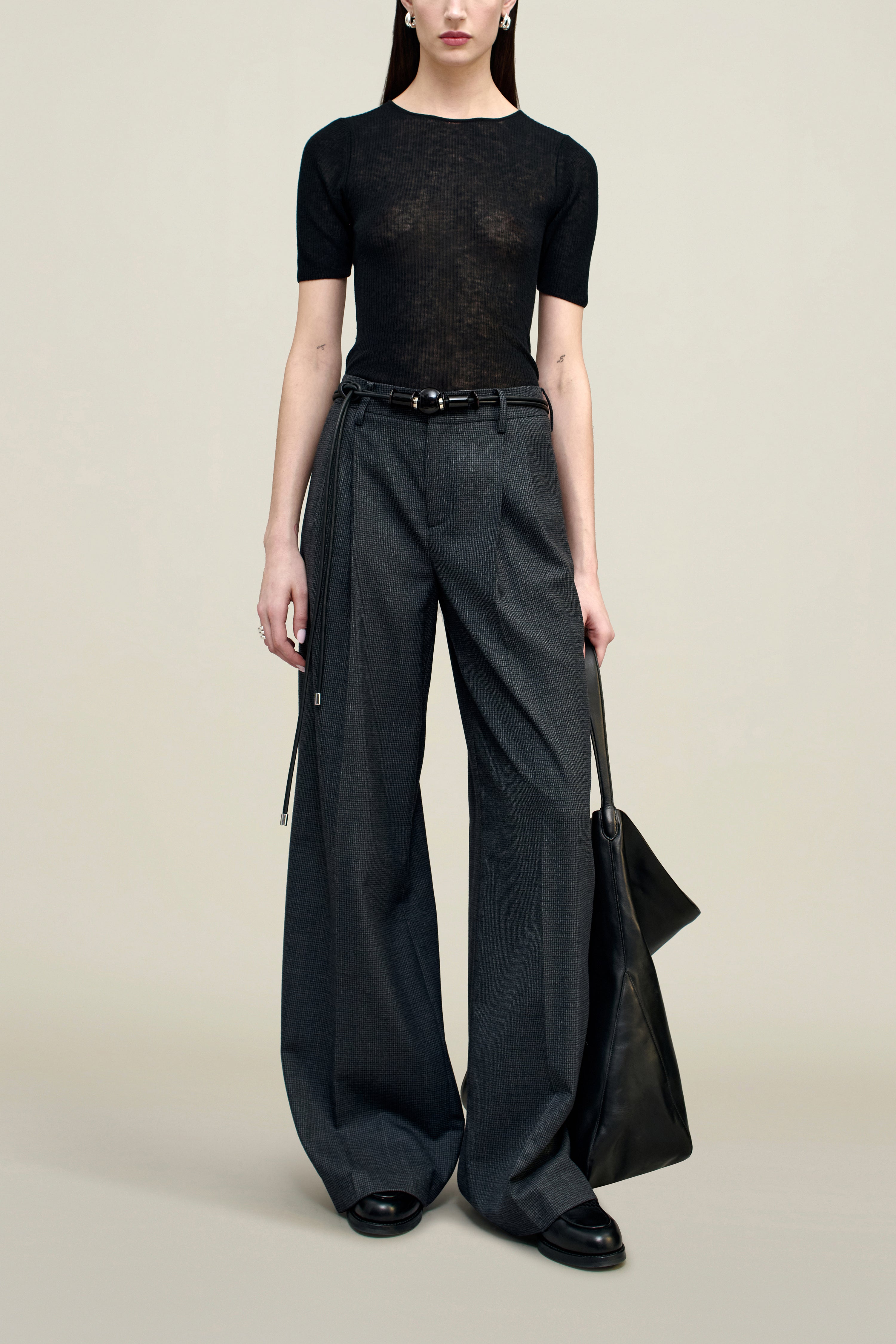 Roxana Low-Rise Trouser in Light Wool Suiting