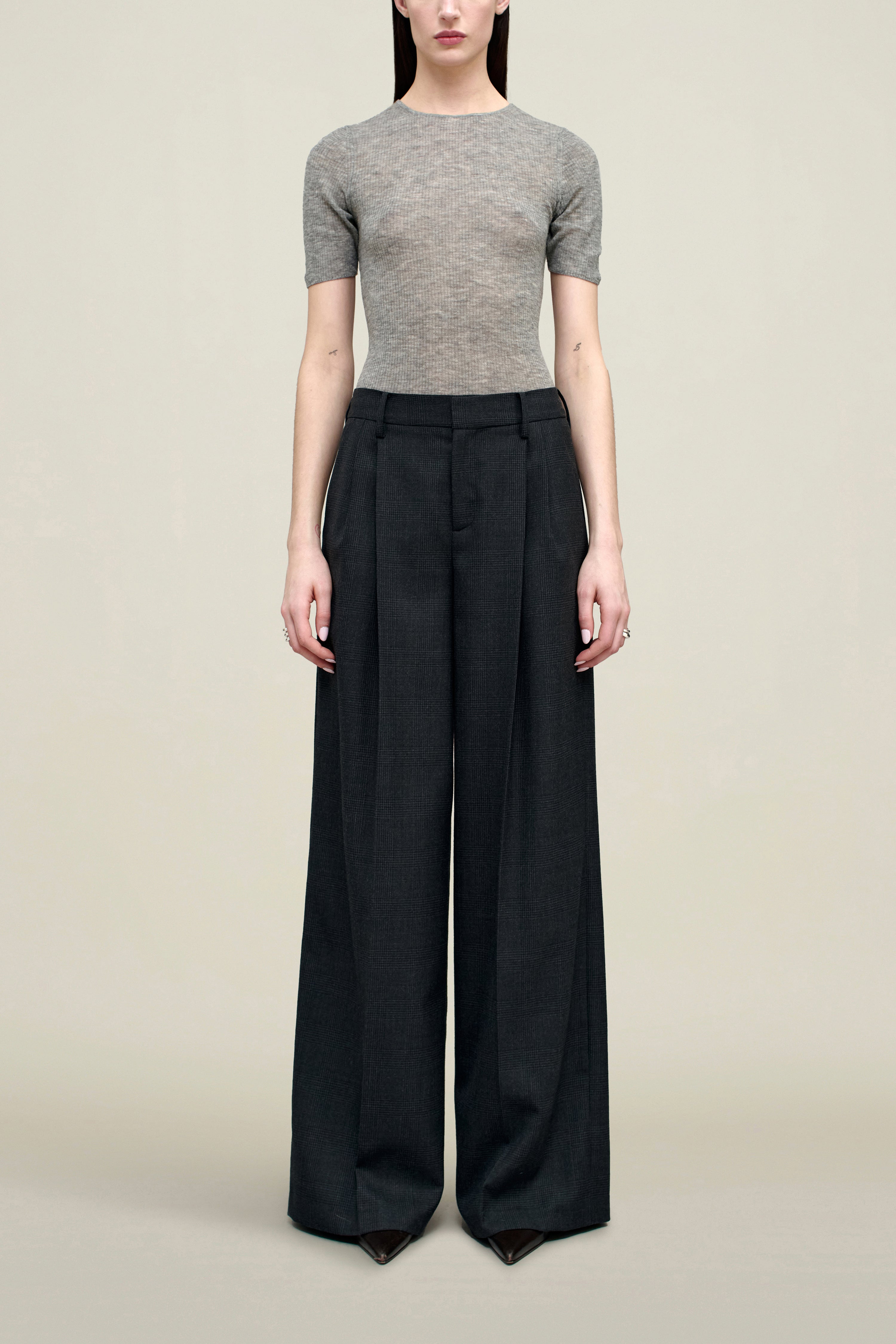 Roxana Low-Rise Trouser in Light Wool Suiting