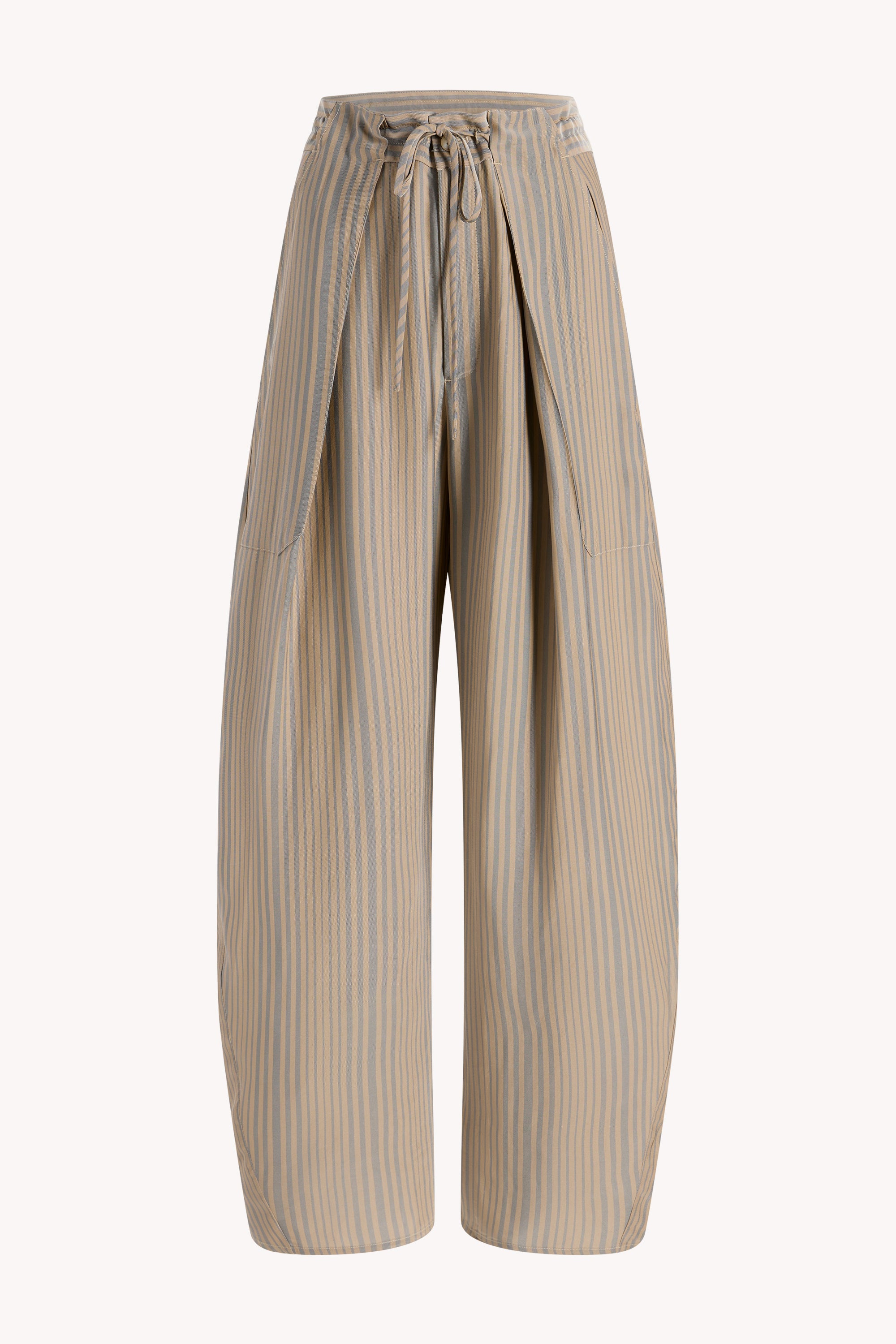 Clemence Pant in Fluid Viscose