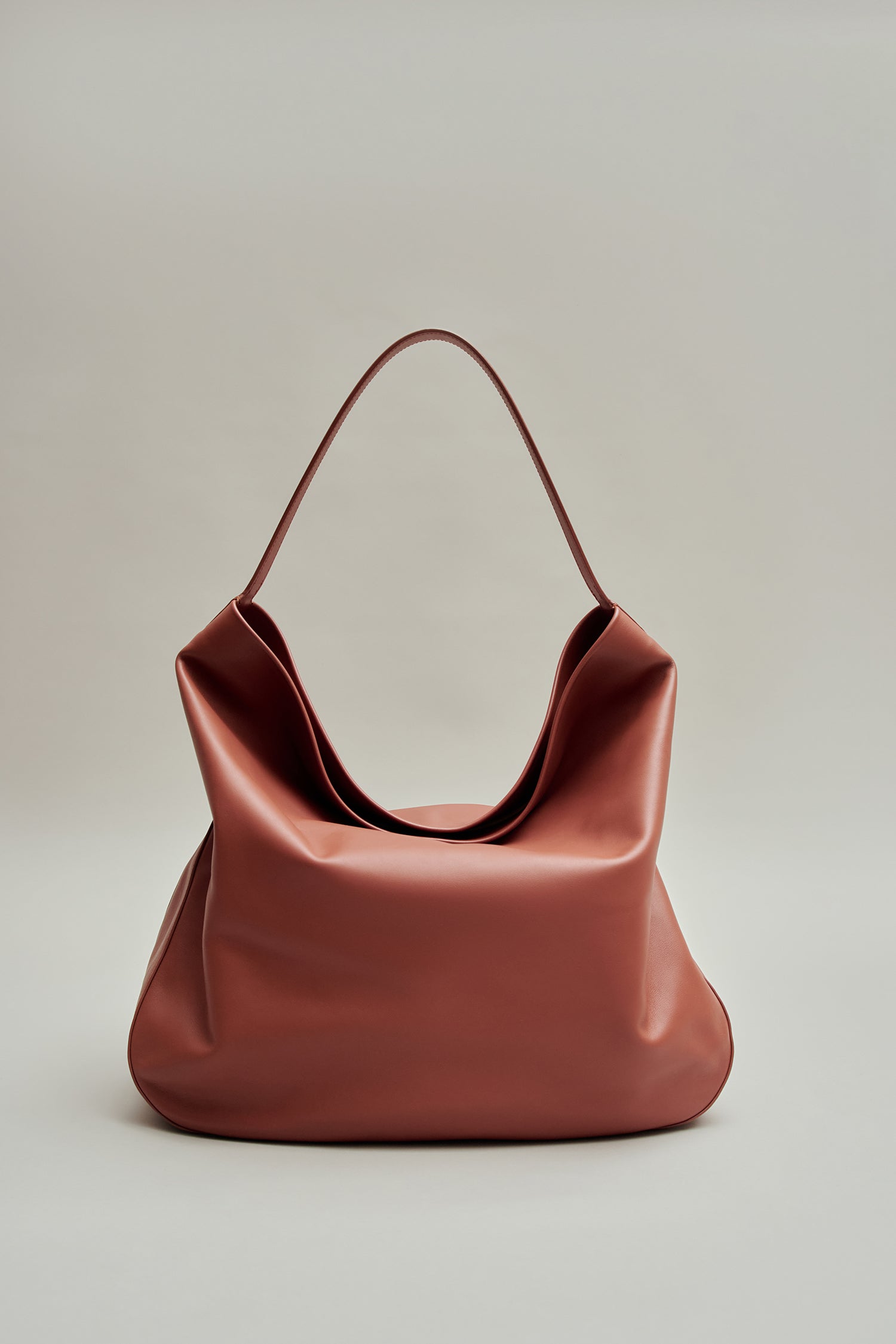 Toulon Slouch Bag in Leather