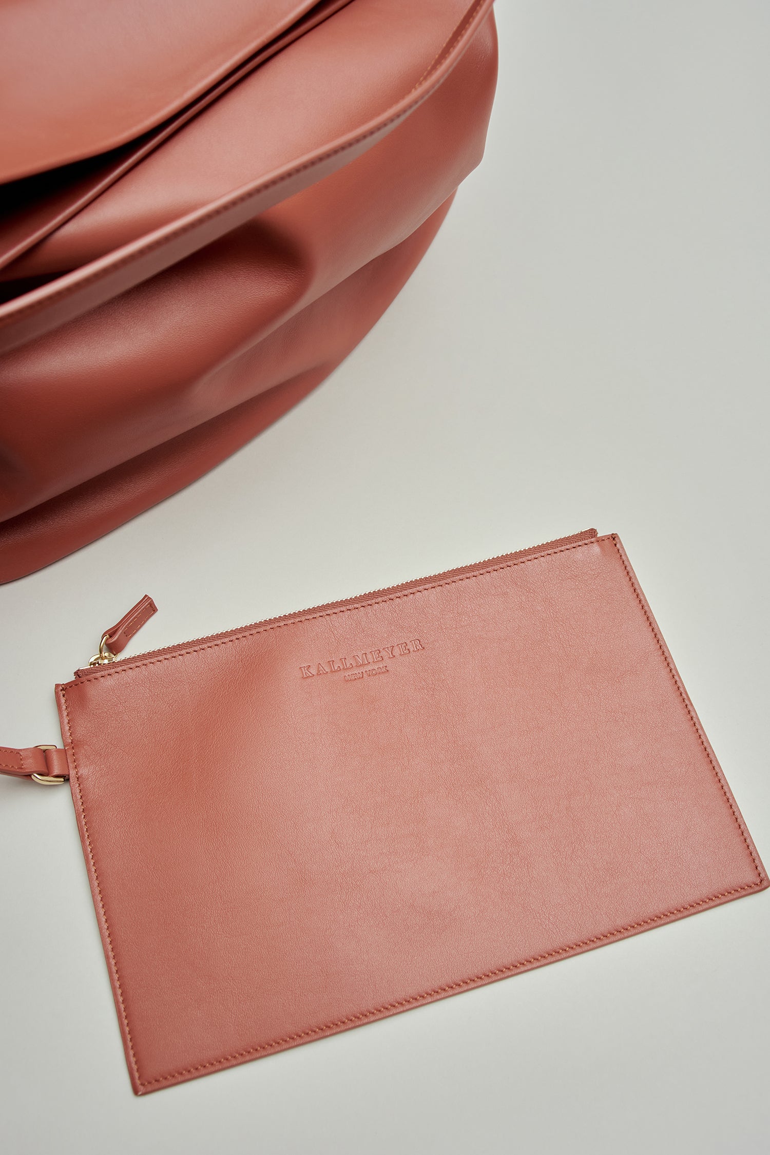 Toulon Slouch Bag in Leather