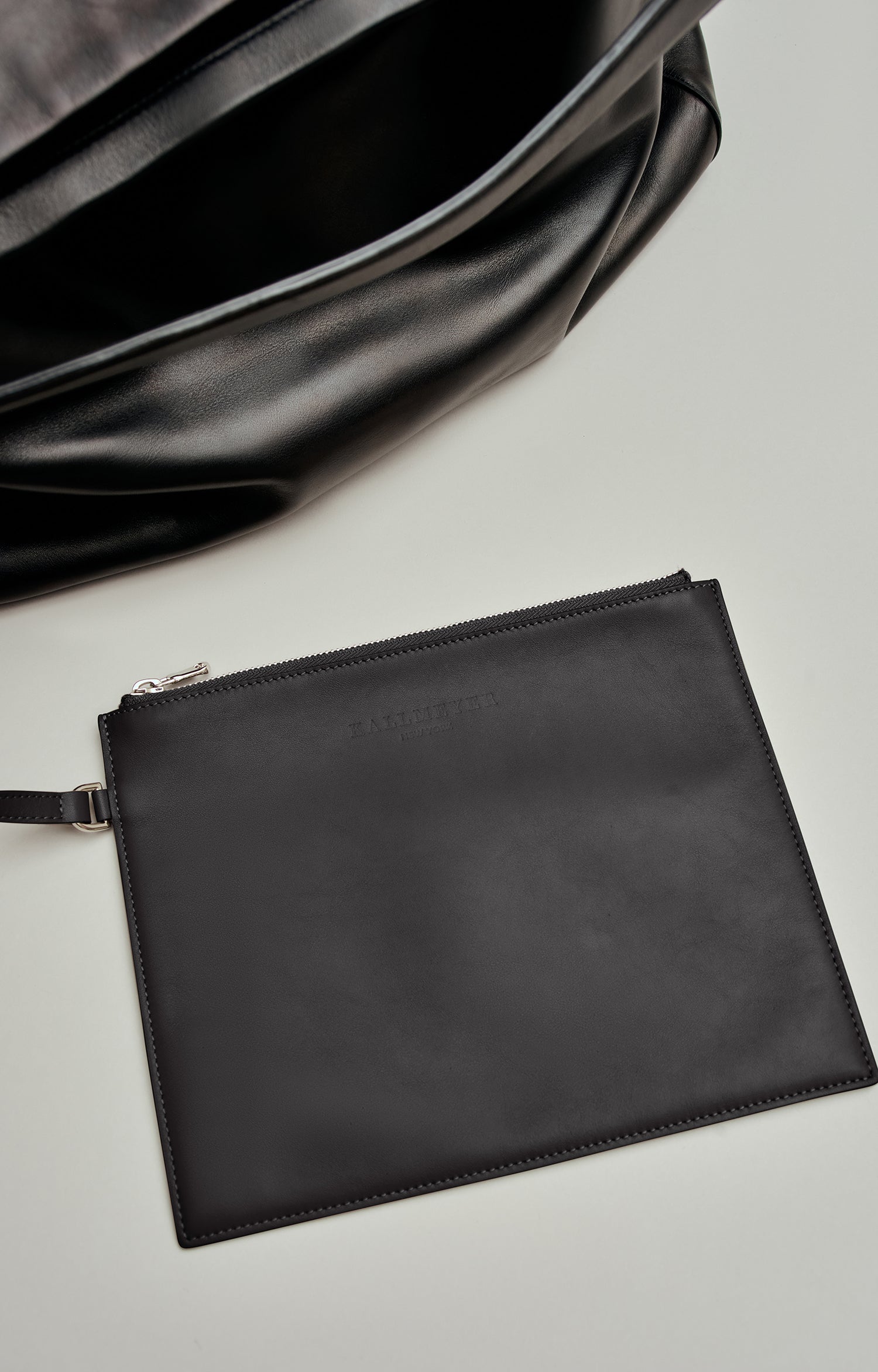 Toulon Slouch Bag in Leather