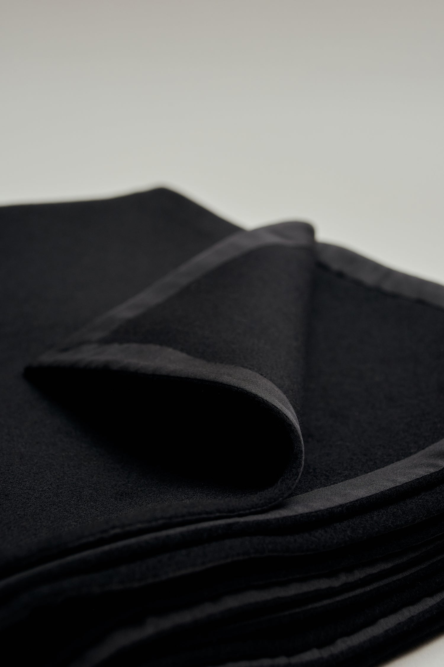 Solden Blanket Scarf in Double-Faced Wool Cashmere