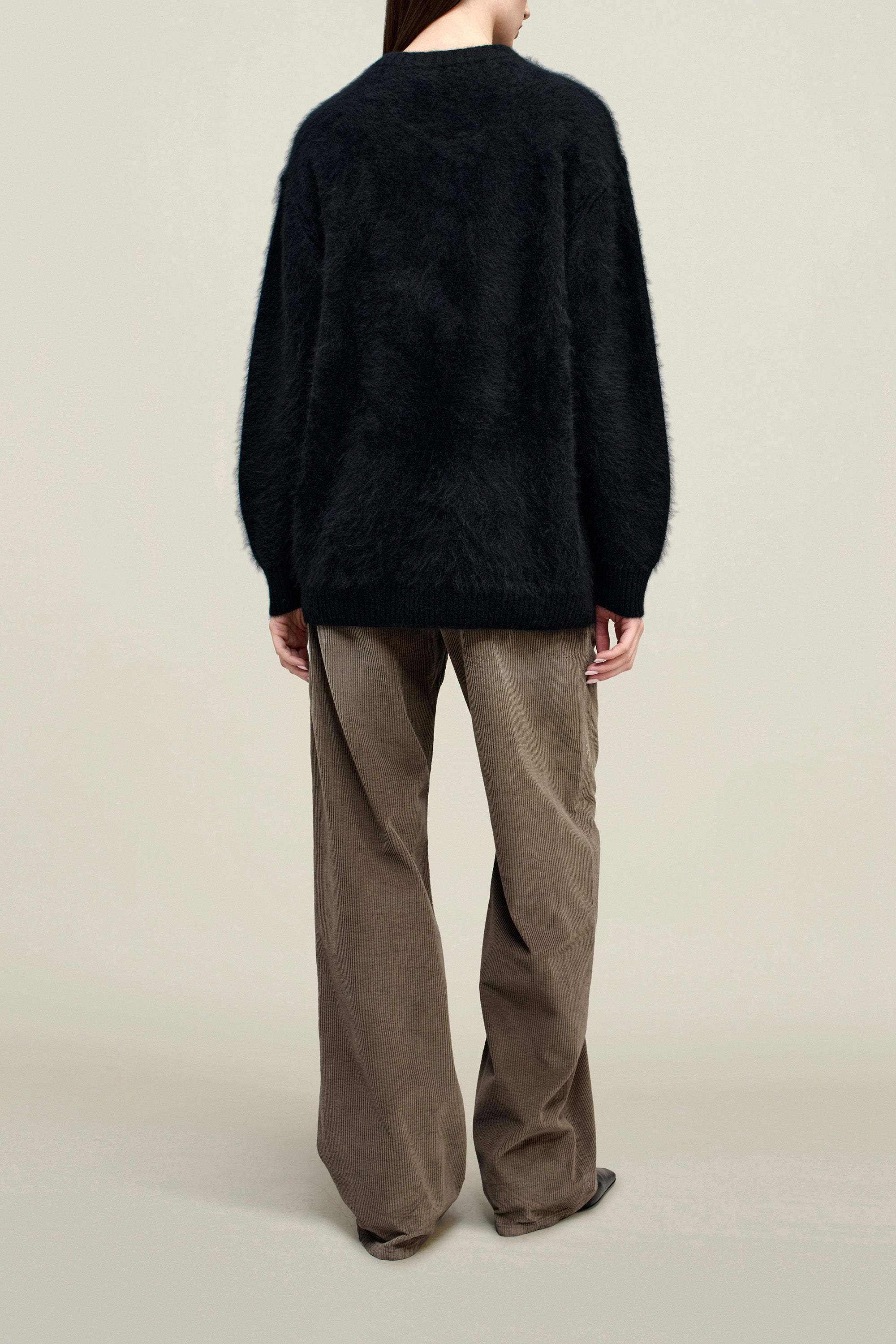 Lena V-Neck in Brushed Cashmere