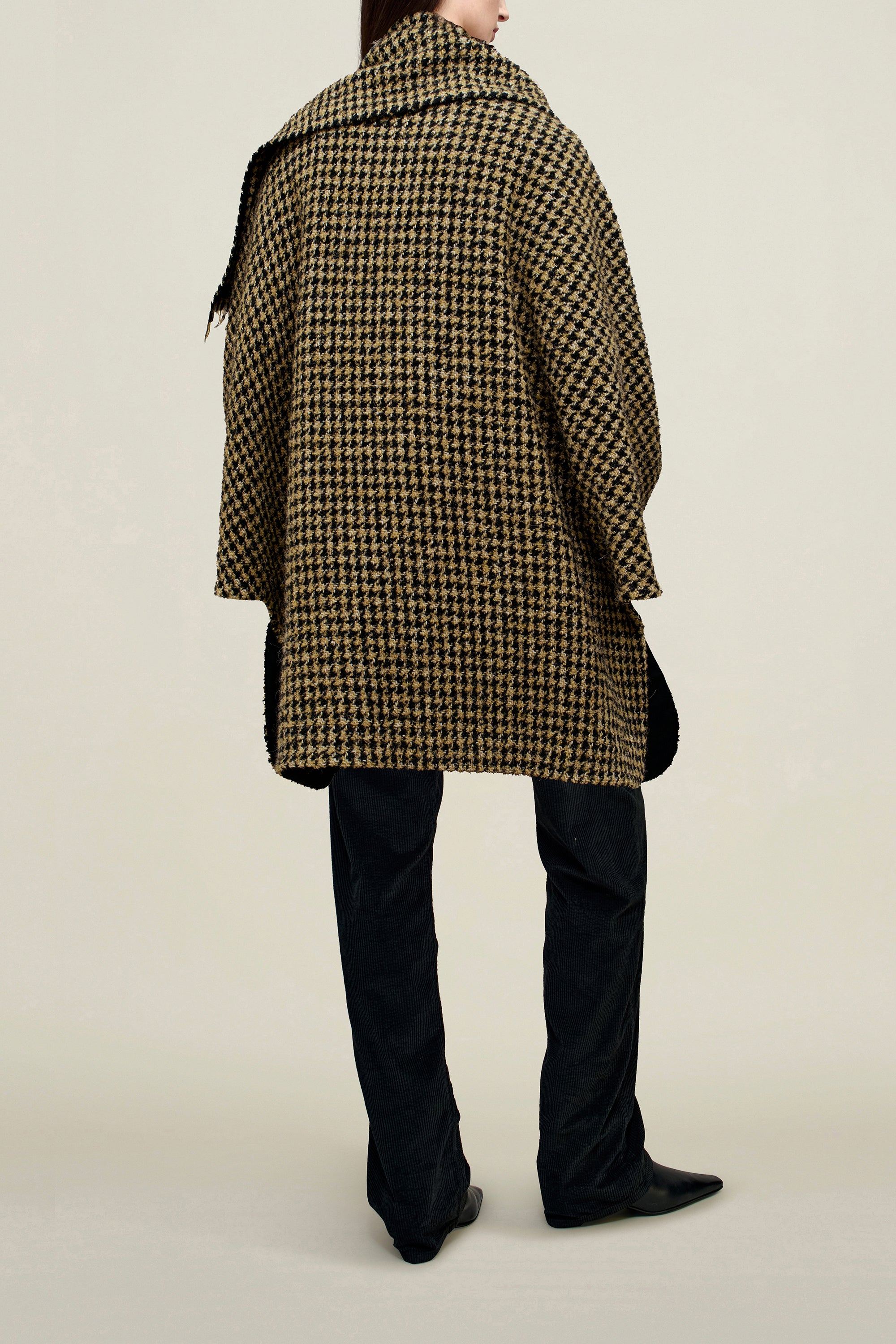 Navi Scarf Cape in Novelty Wool