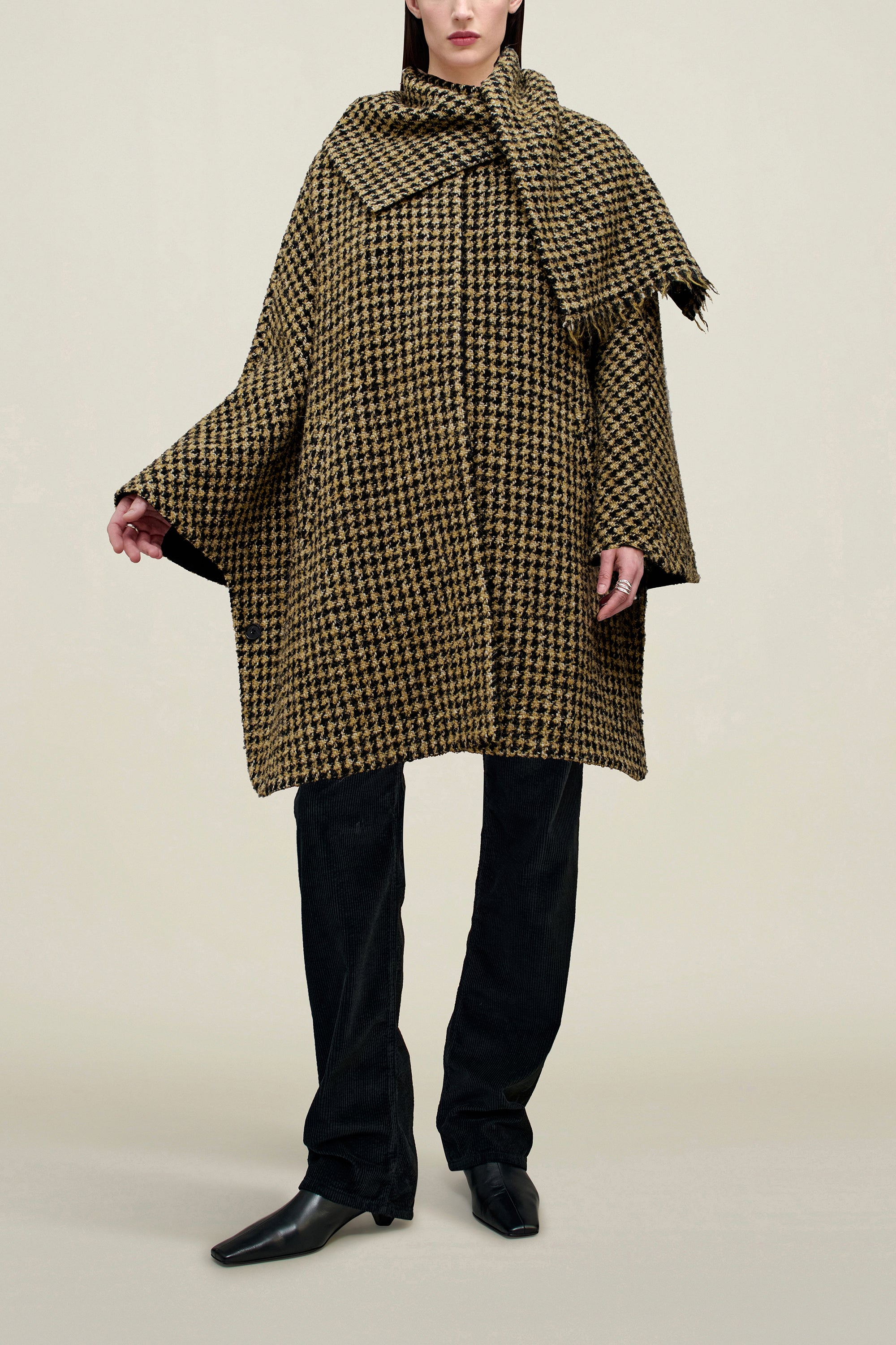 Navi Scarf Cape in Novelty Wool