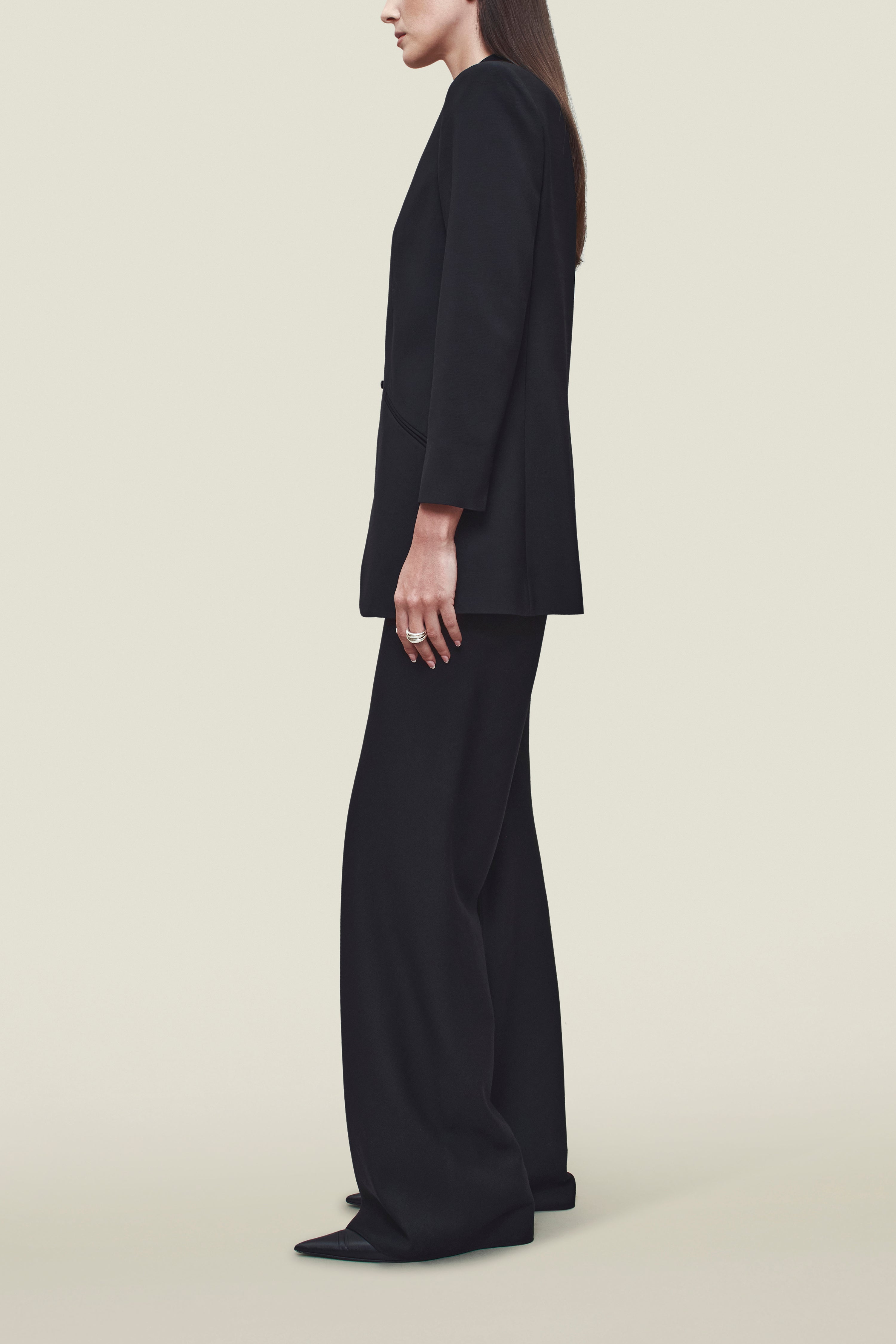 Ona Blazer in Viscose Wool