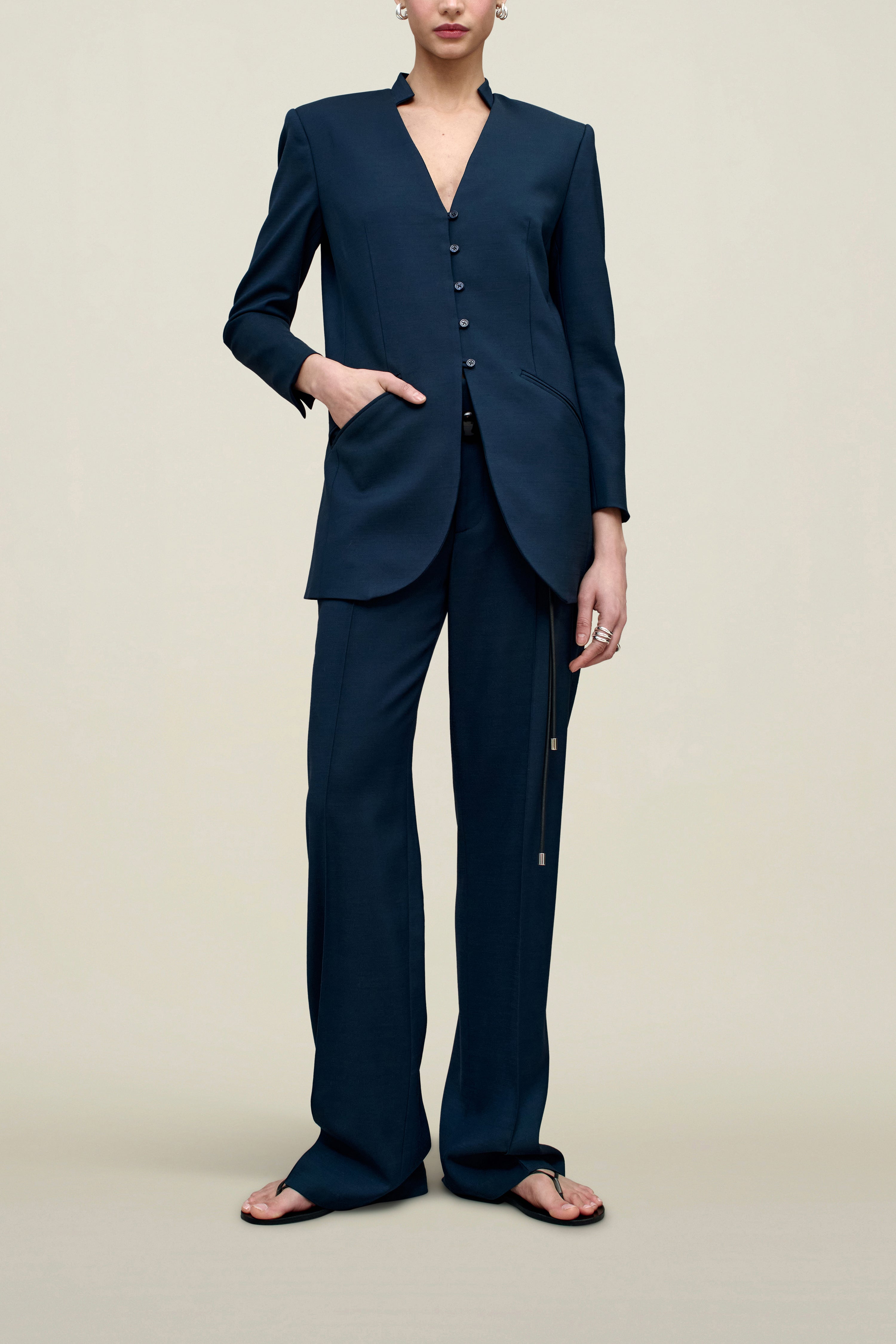 Ona Blazer in Viscose Wool