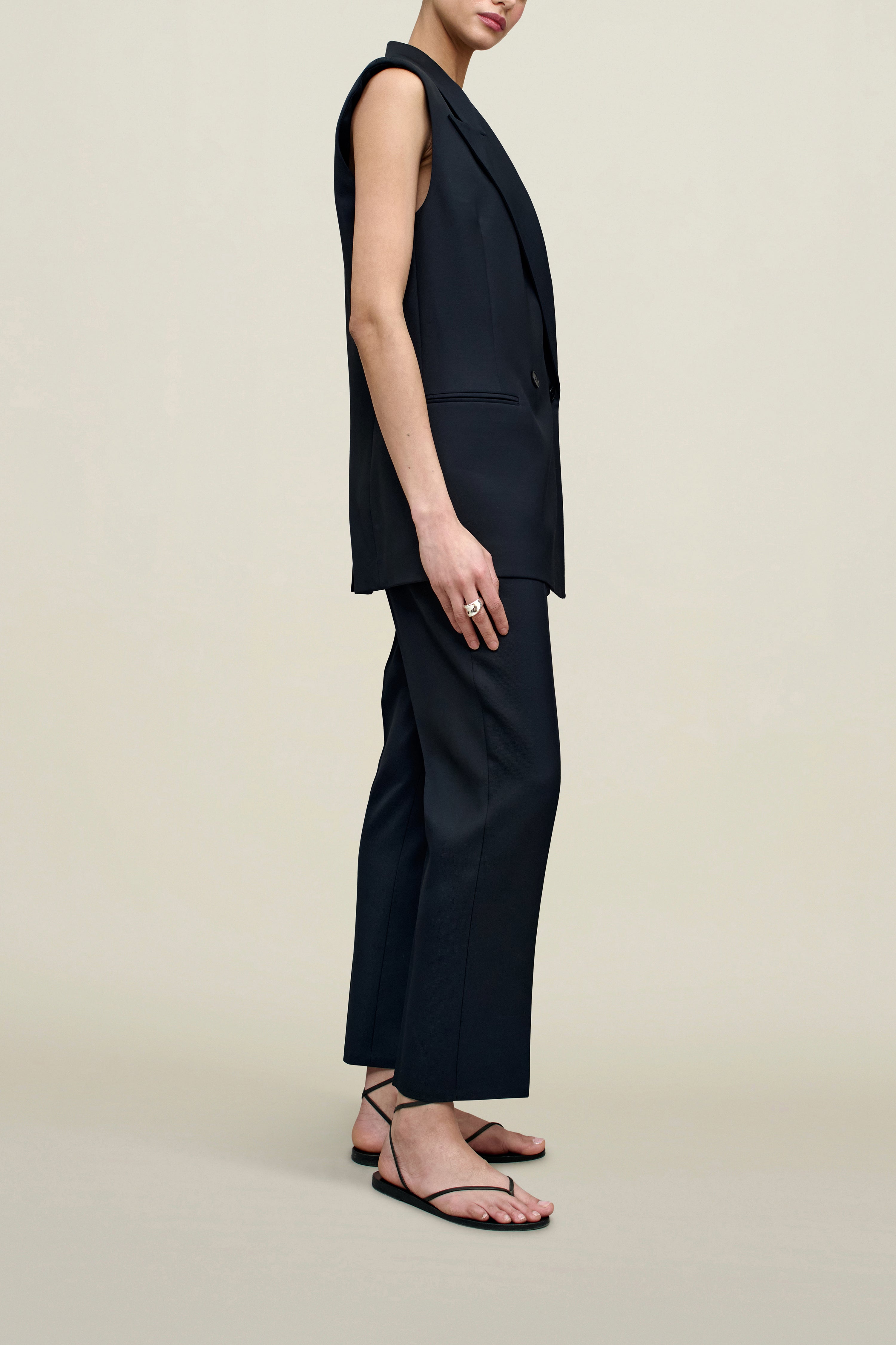 Deon Sleeveless Blazer in Grampian Twill