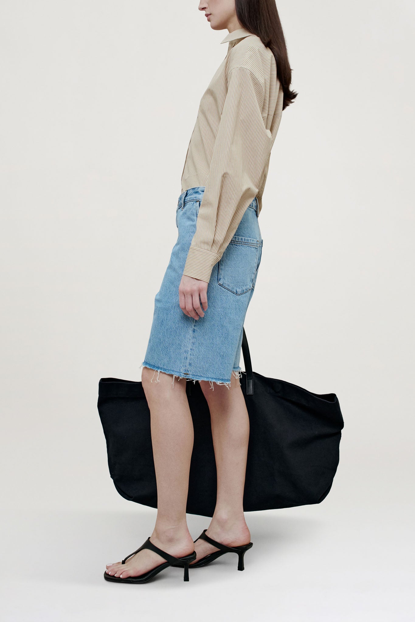 Ellis Skate Short in Cotton Denim