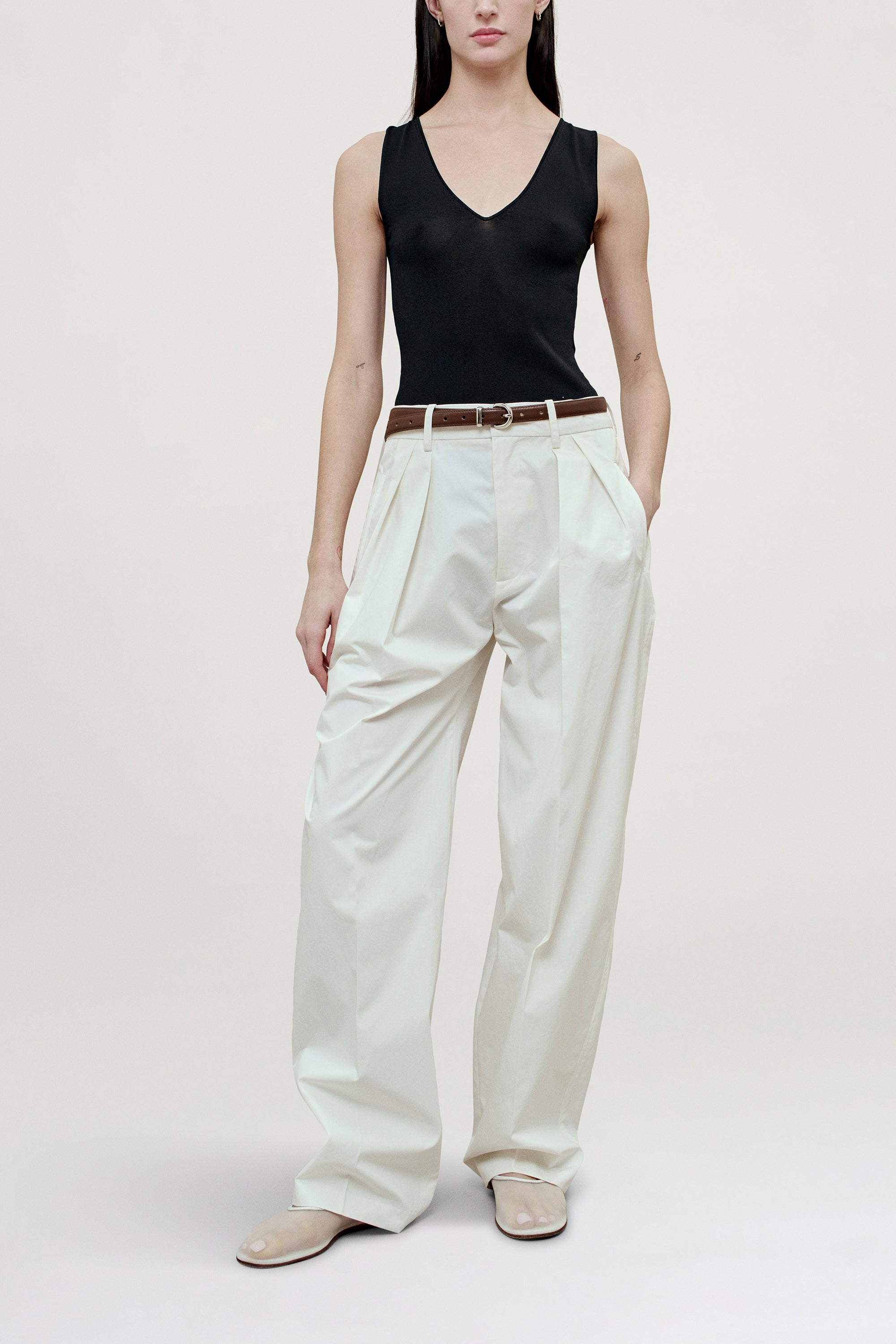 Joel Pleated Trouser in Starched Poplin