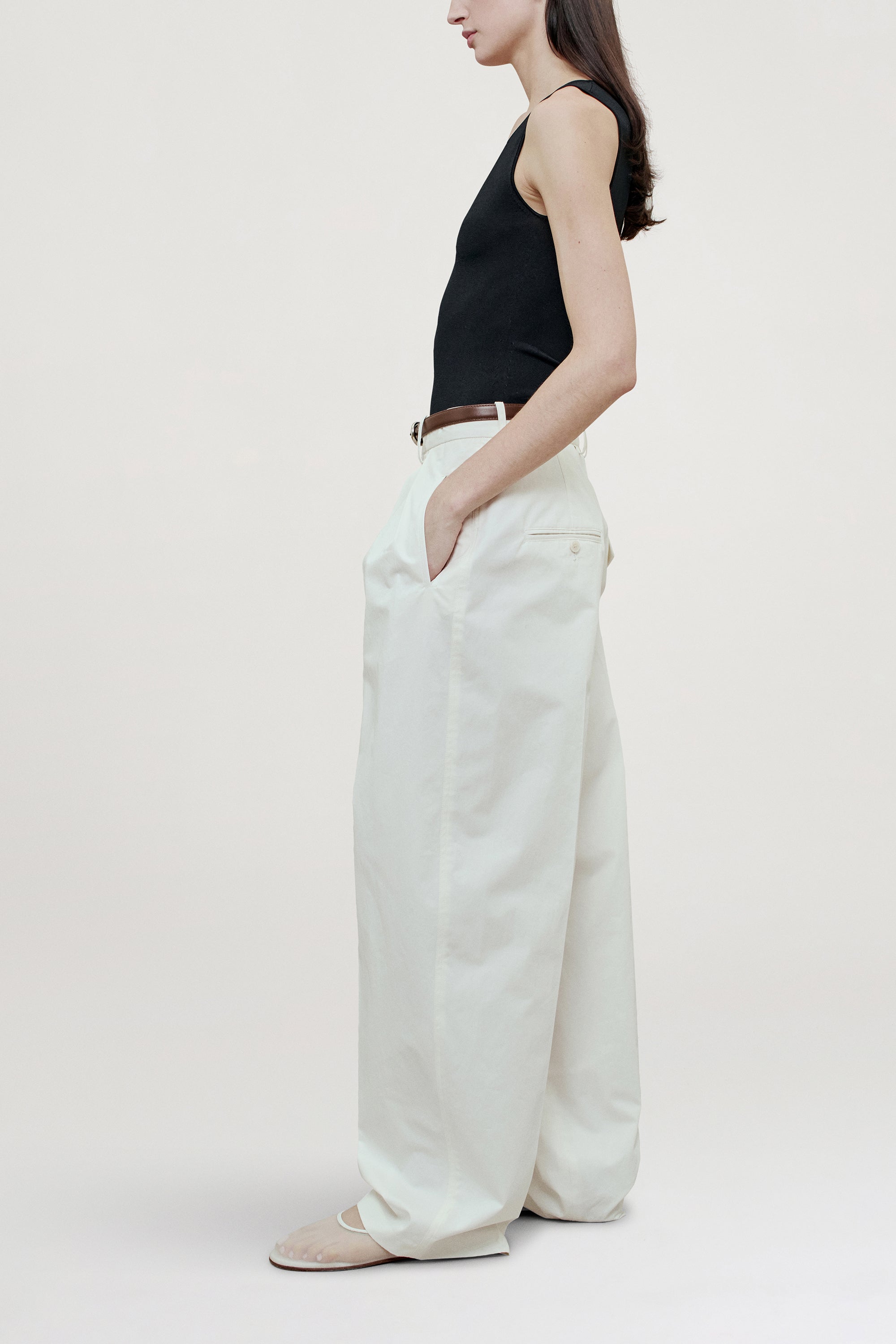 Joel Pleated Trouser in Starched Poplin