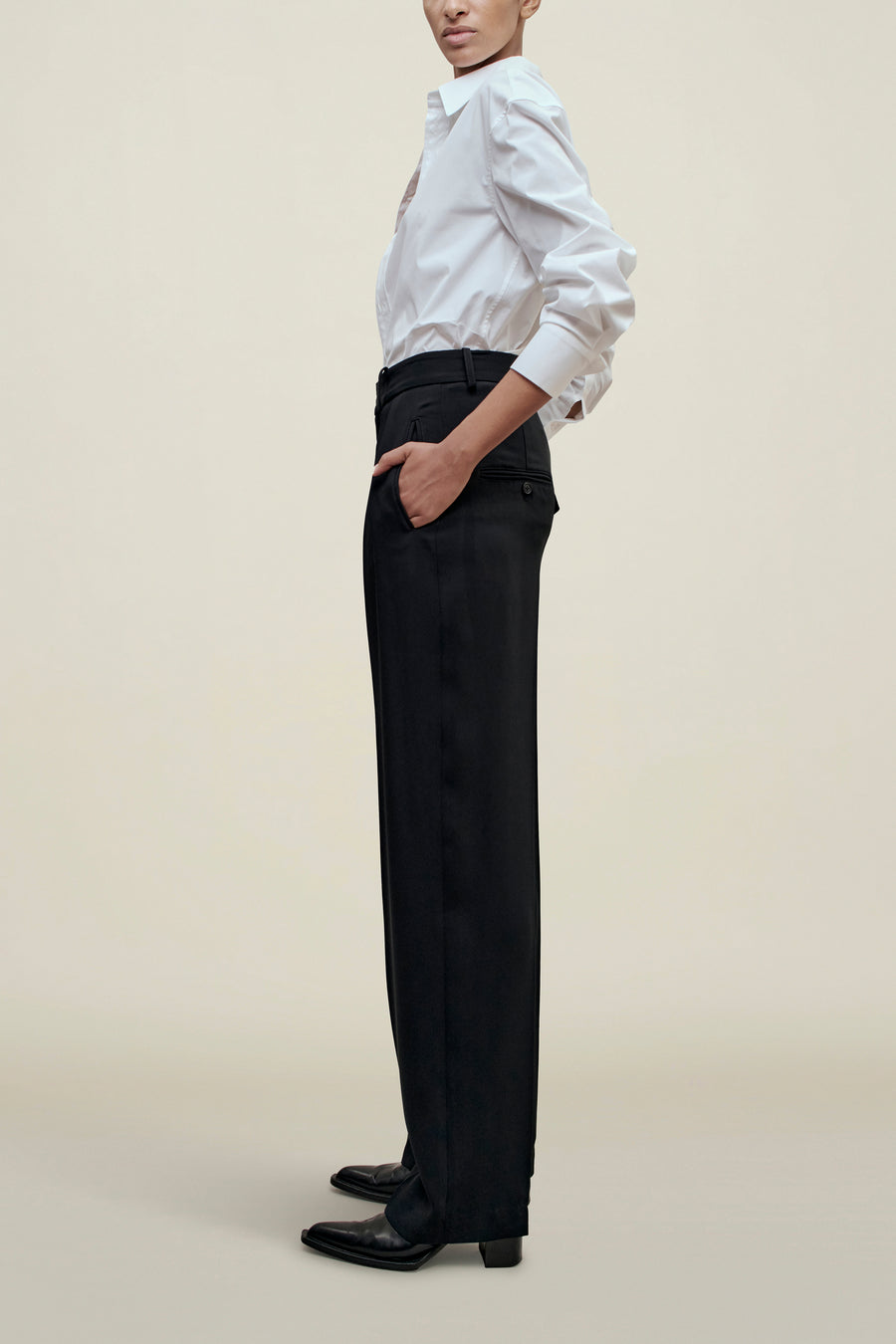 Aiden Pleated Trouser in Viscose Cady
