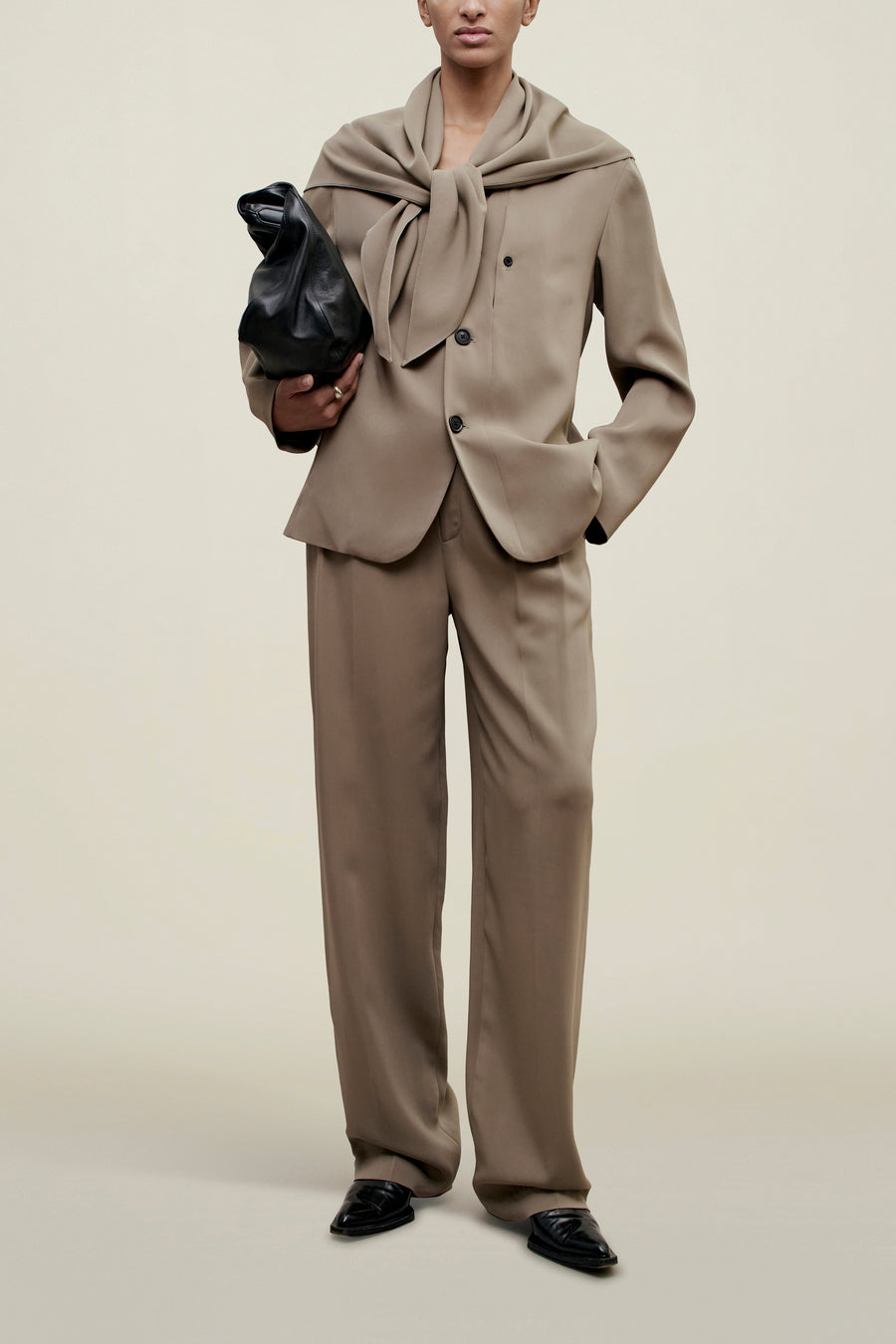 Jamie Scarf Blazer in Viscose Cady