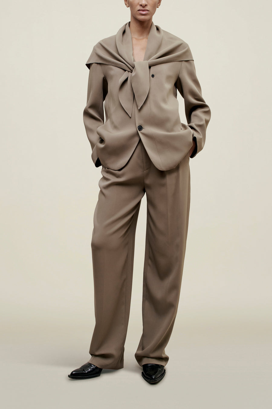 Jamie Scarf Blazer in Viscose Cady