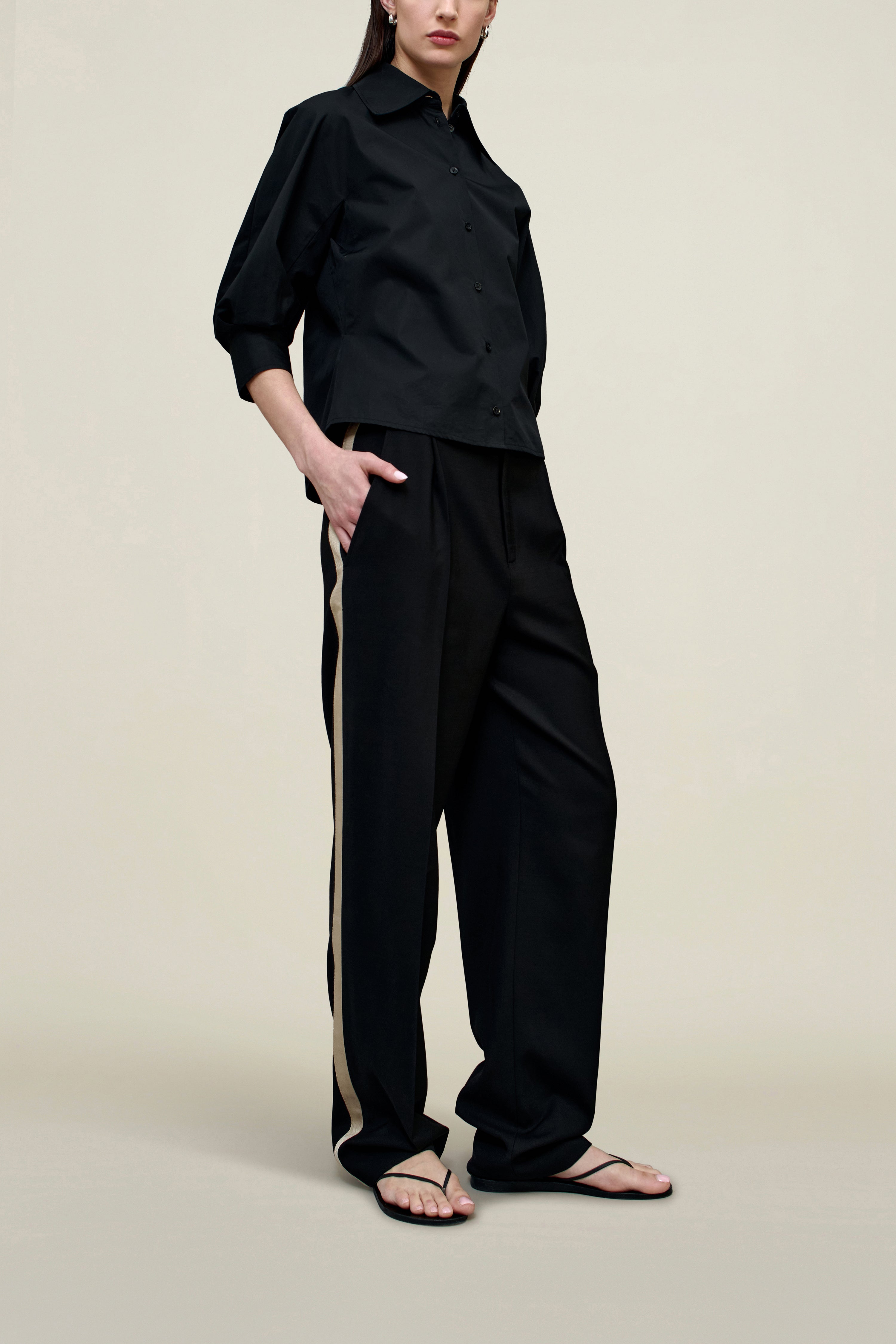 Colette 3/4 Sleeve Button Down in Techy Cotton Nylon