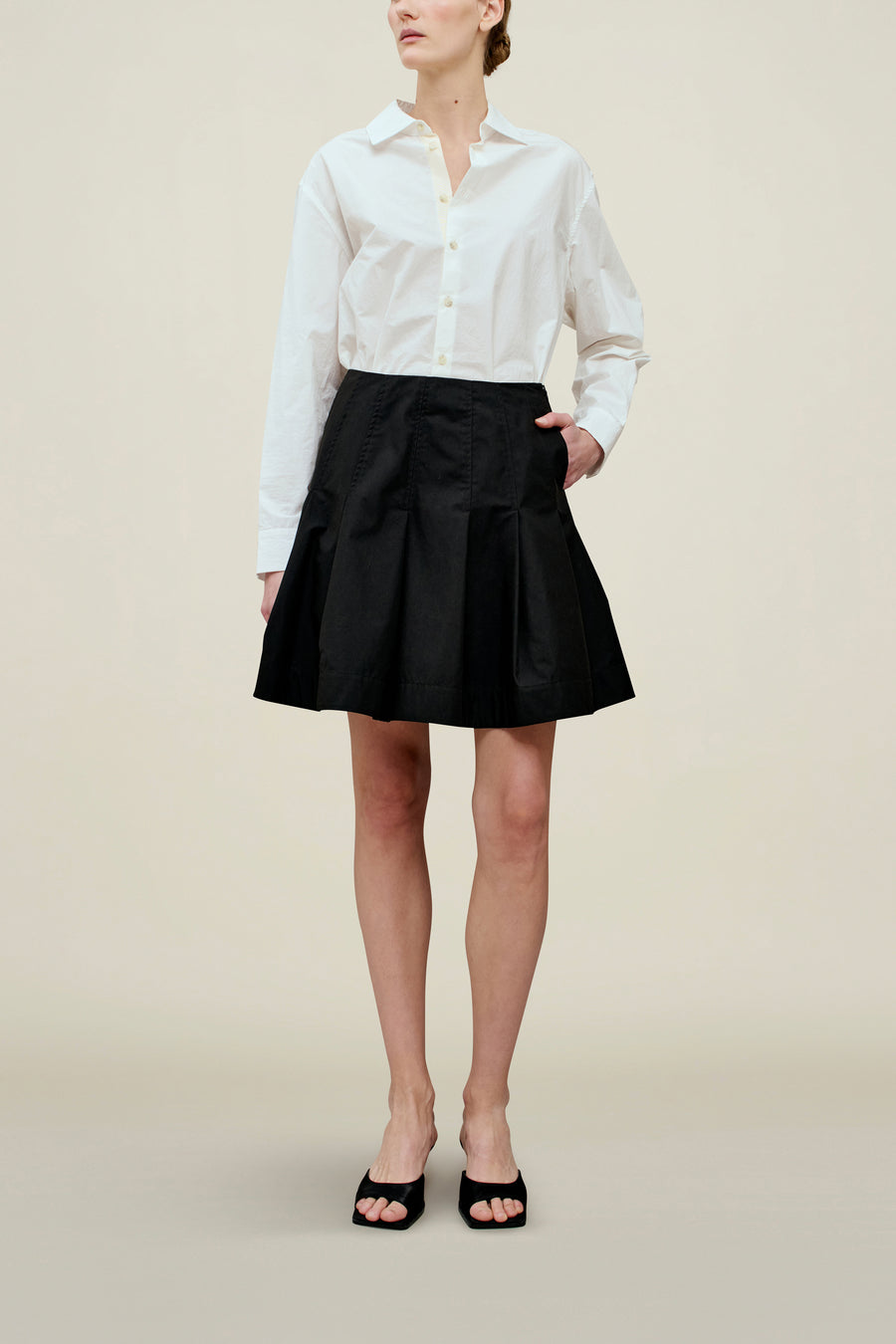 Sutton Pleated Skirt in Compact Cotton