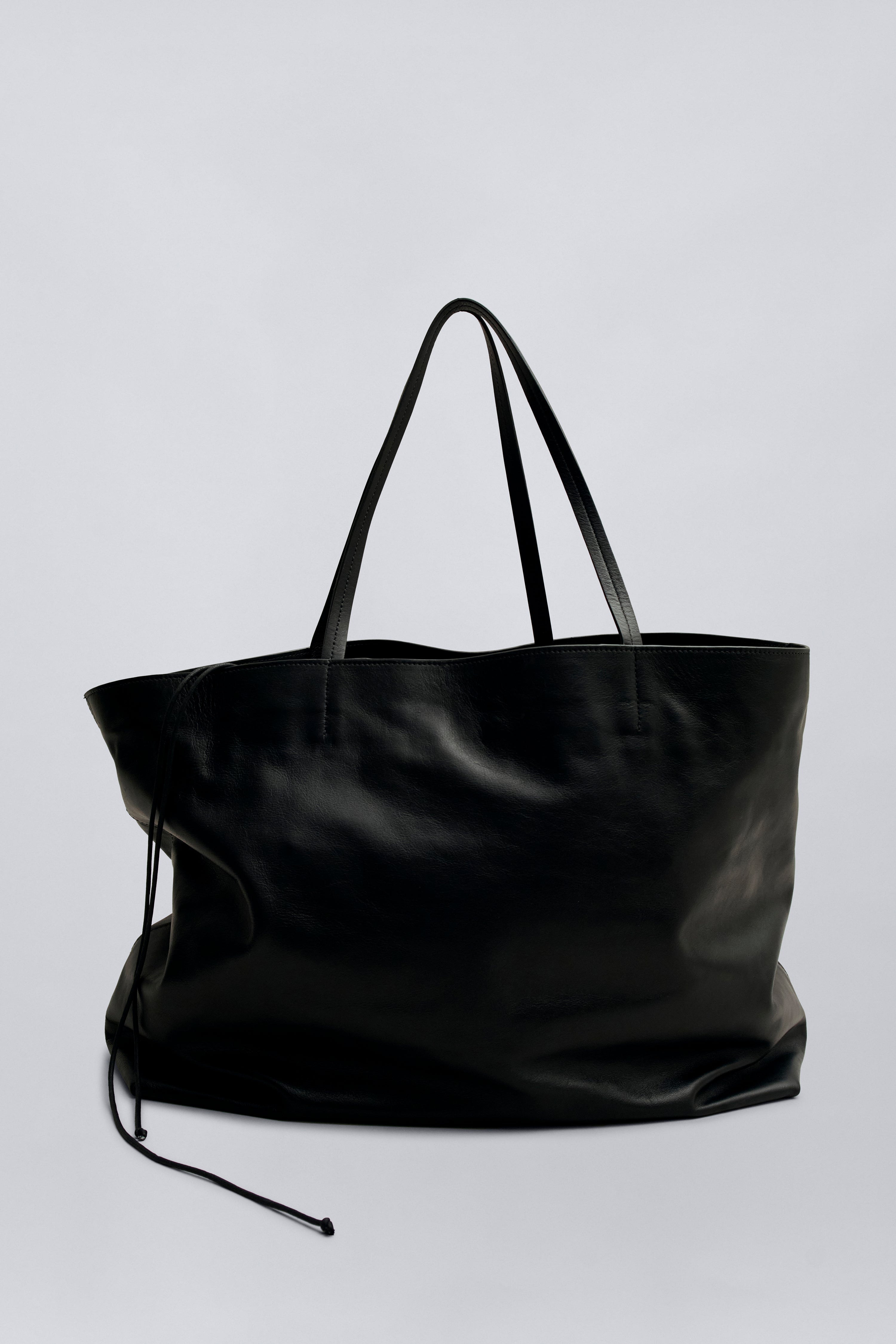 Weekender Bag in Leather