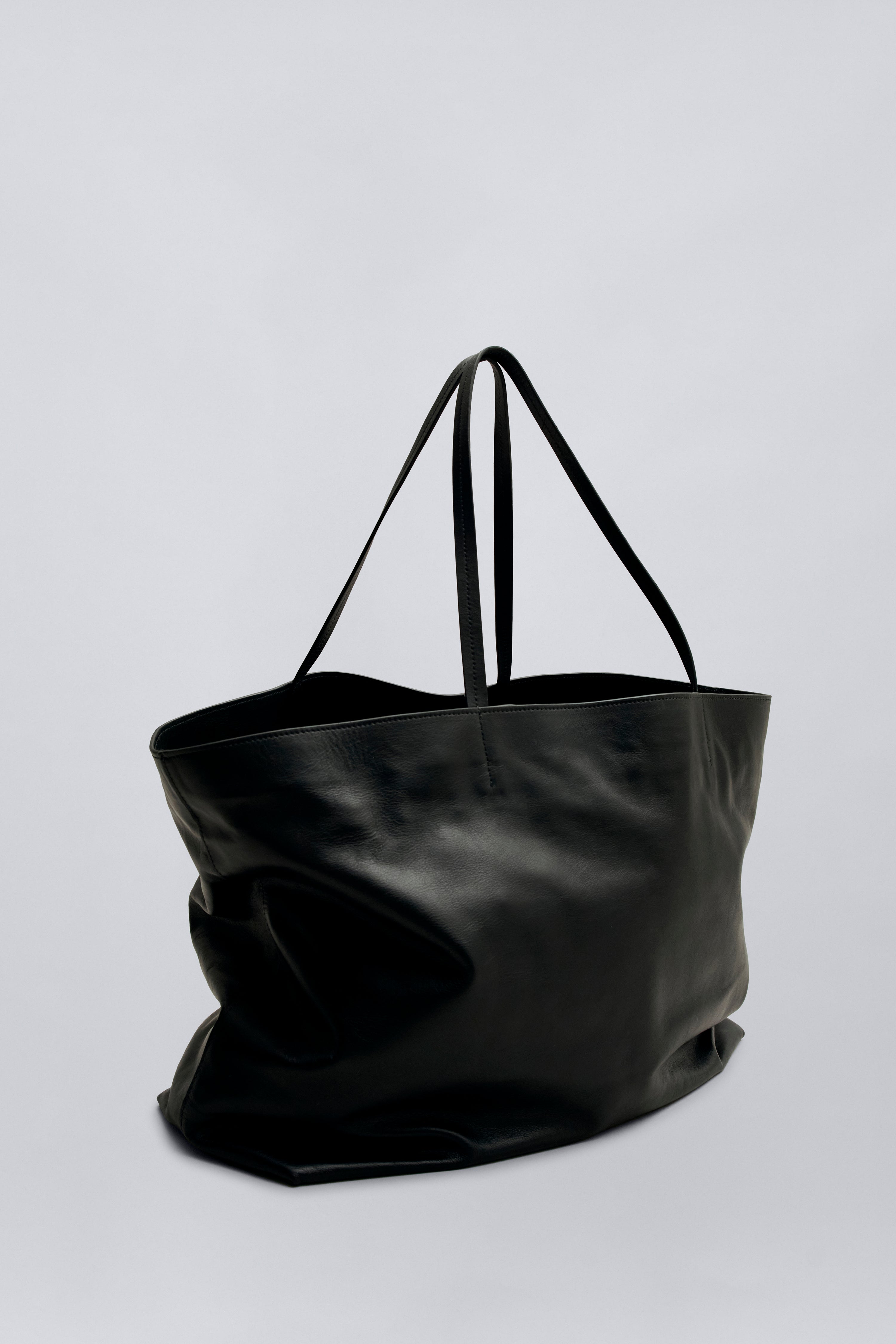 Weekender Bag in Leather