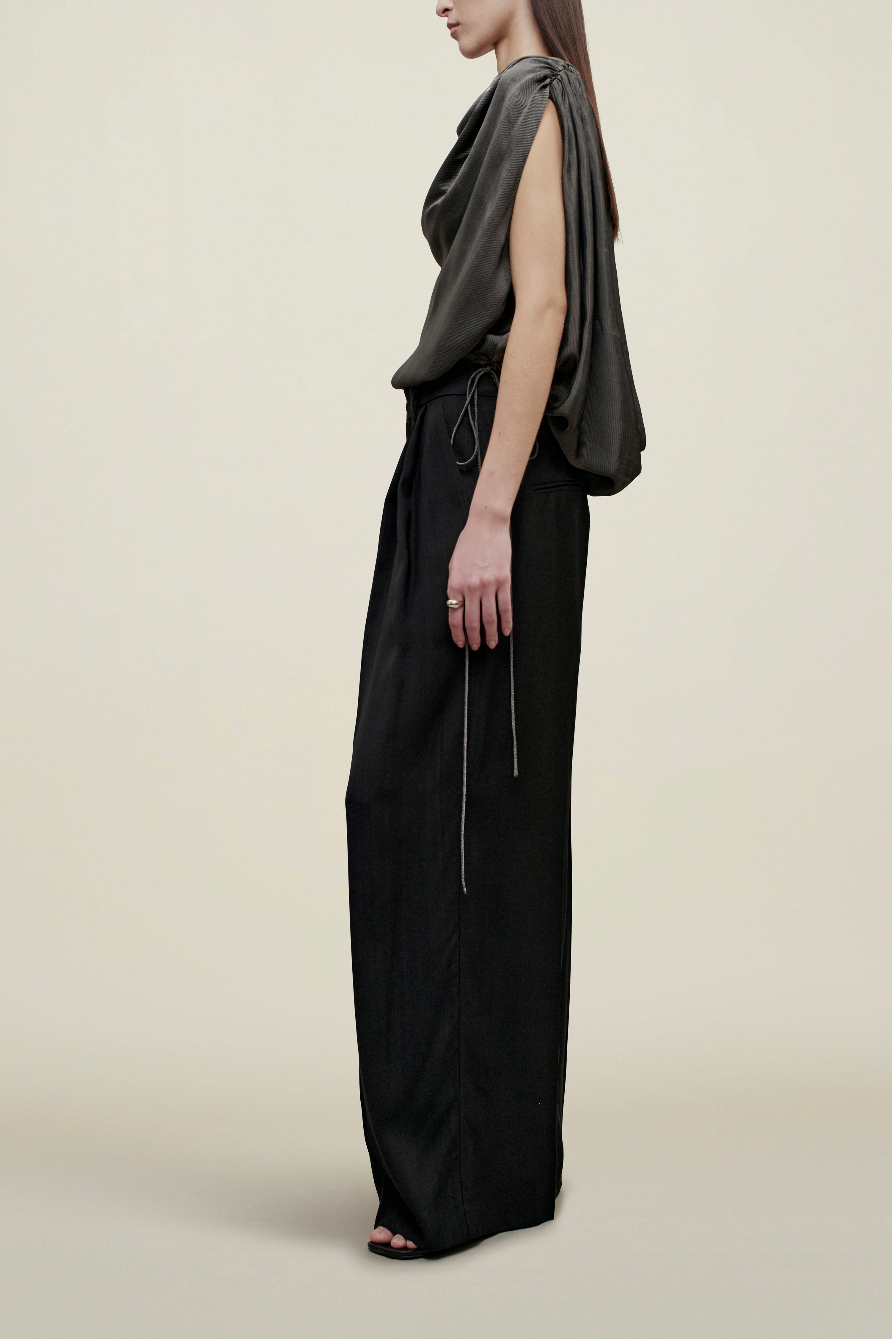 Naia Draped Top in Fluid Viscose