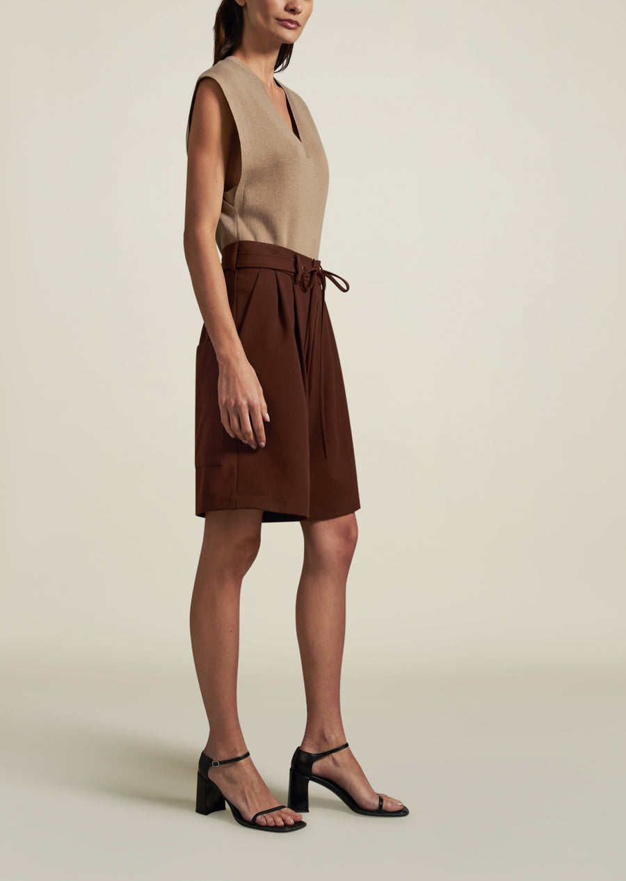 Deep Pocket Short in Heavy Suiting